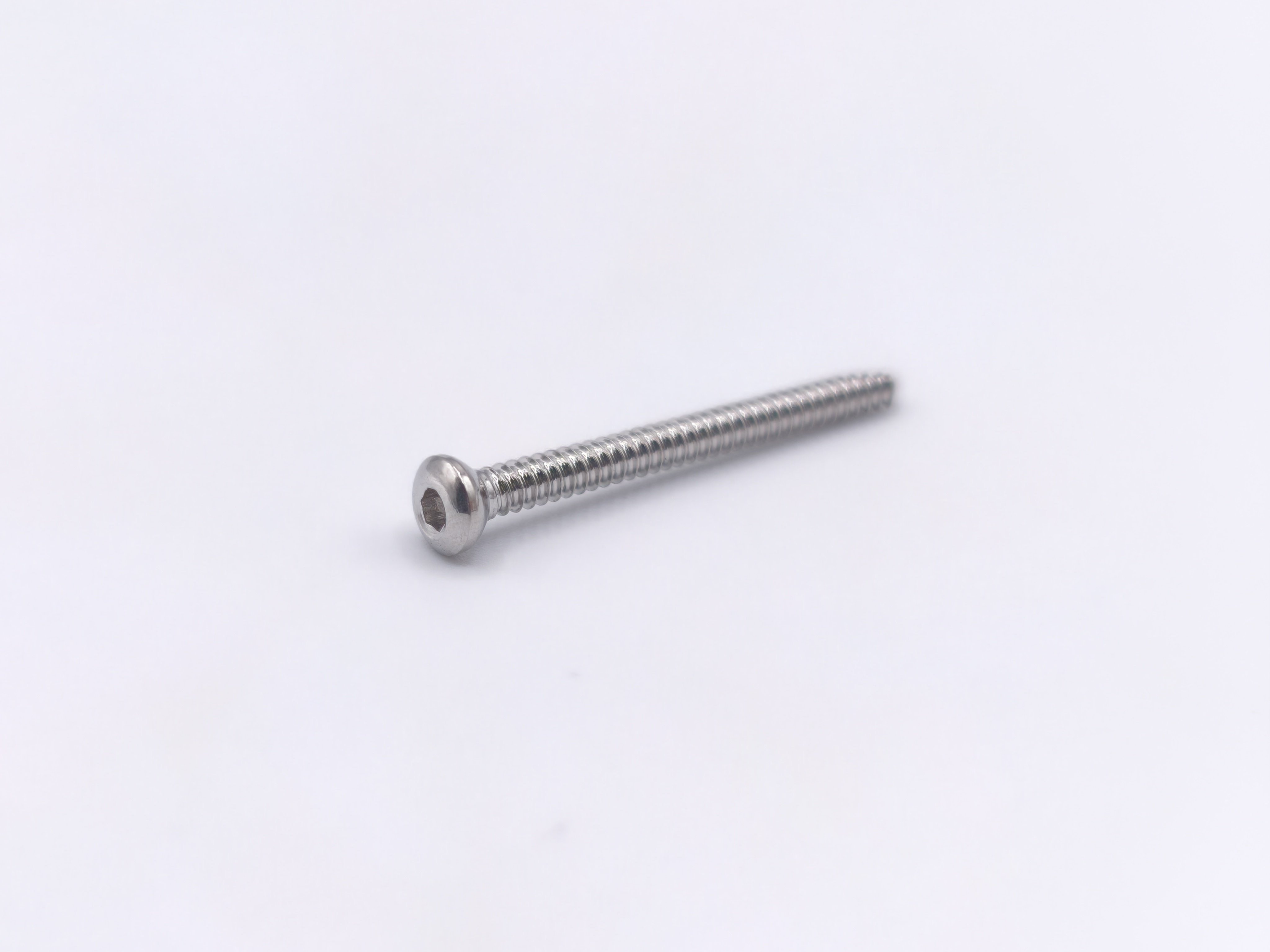 Tornillo Cortical Acero 2.0 mm