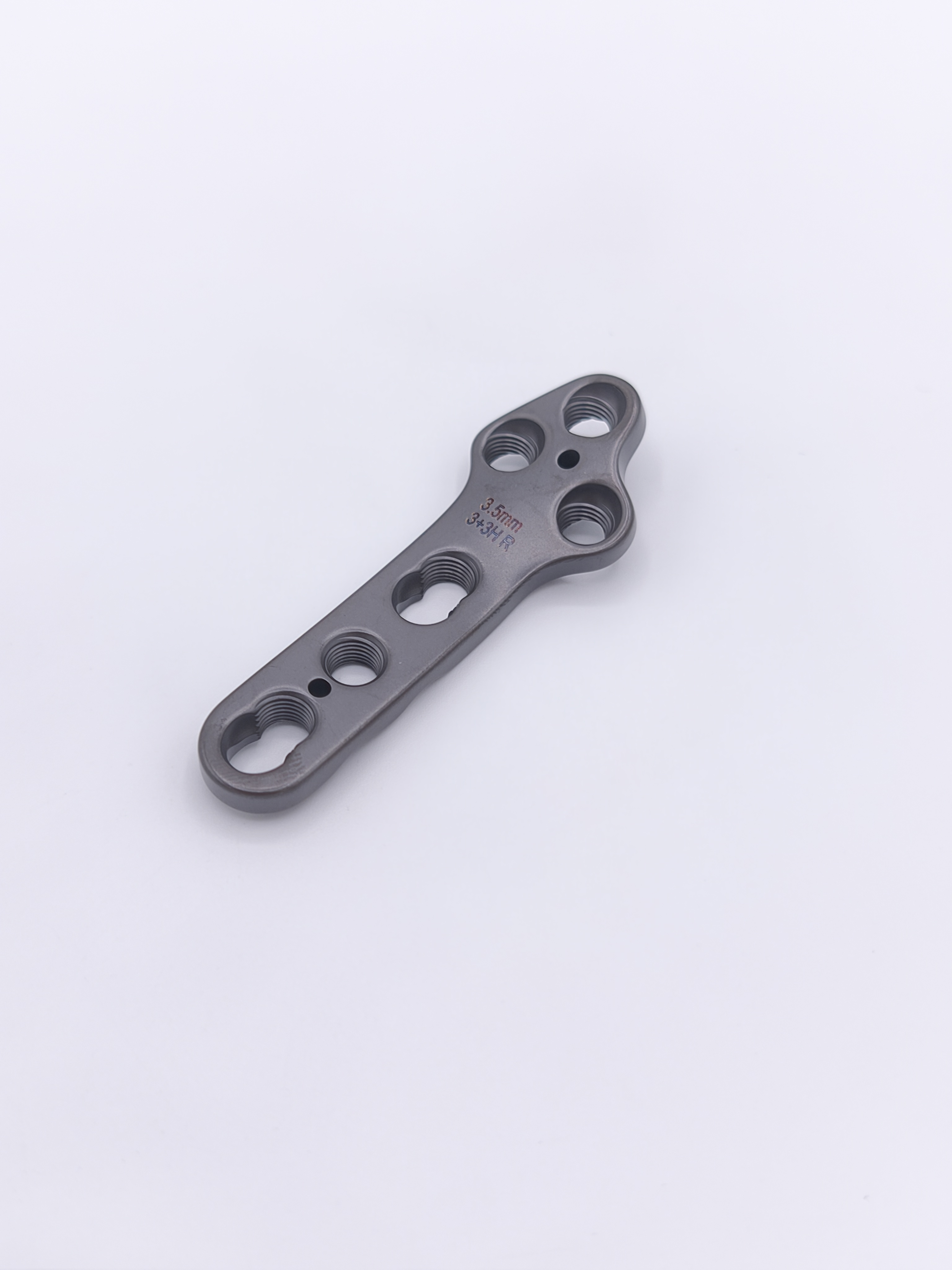 Placa TPLO Titanio (2.0mm a 3.5mm)