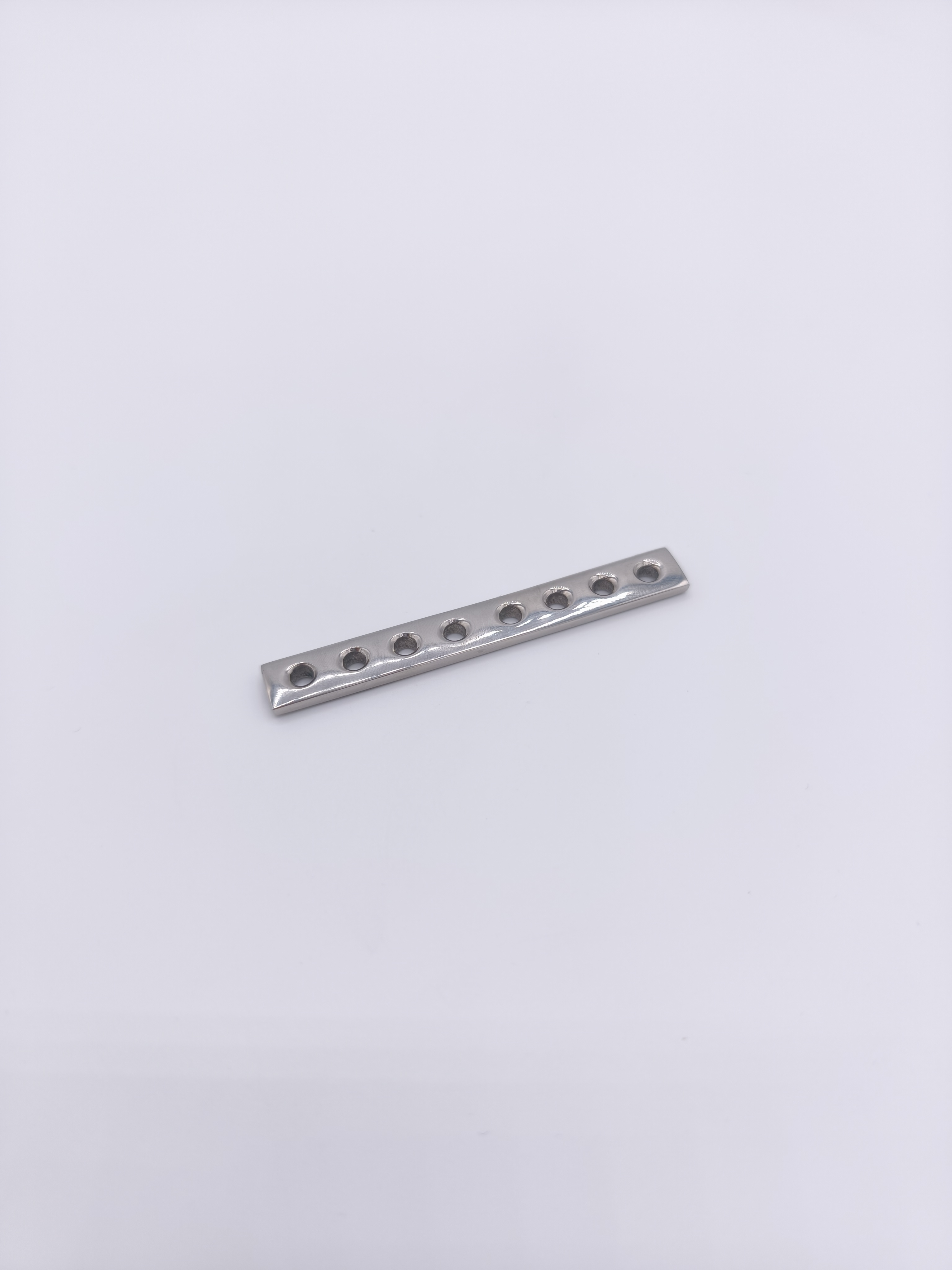 Placa D.C.P. Angosta Acero 2.0mm