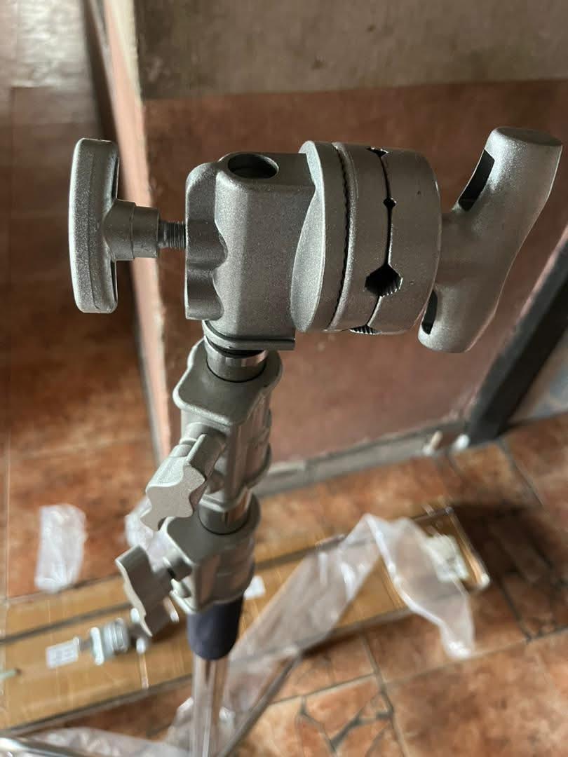 Pied C-Stand pour studio photo (trepied jirafe)