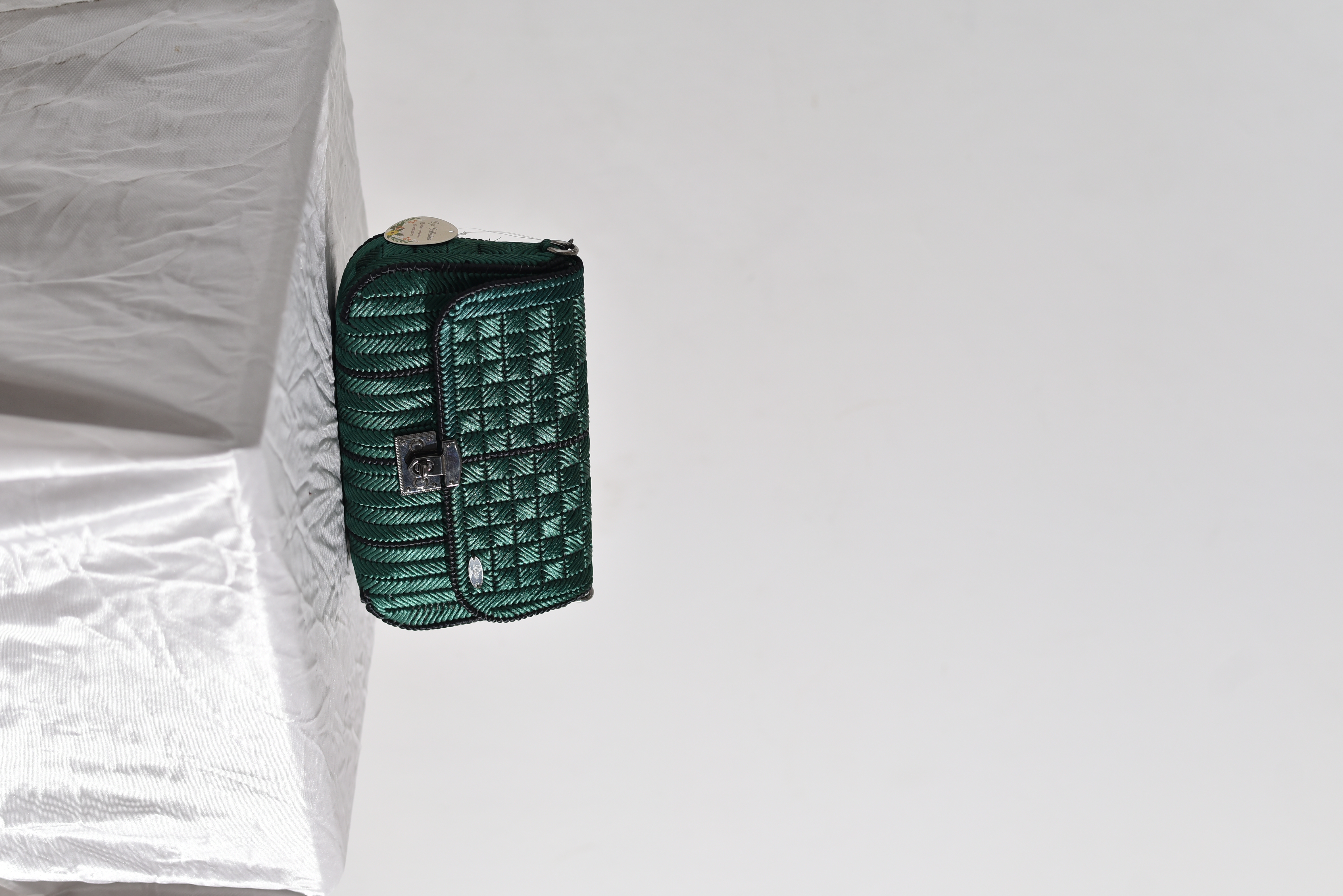 KERAJINAN TAS DYA COLLECTION