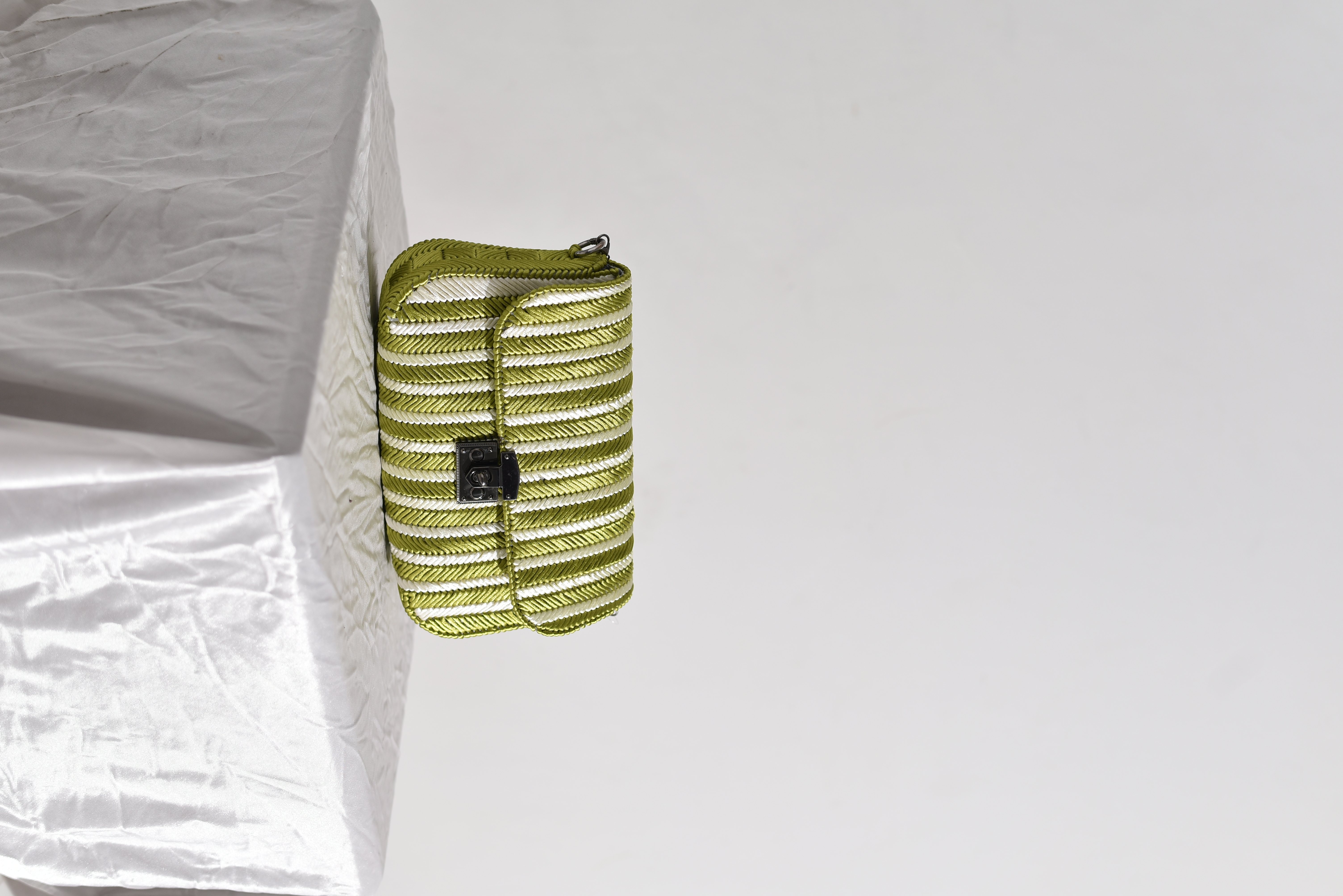 KERAJINAN TAS DYA COLLECTION