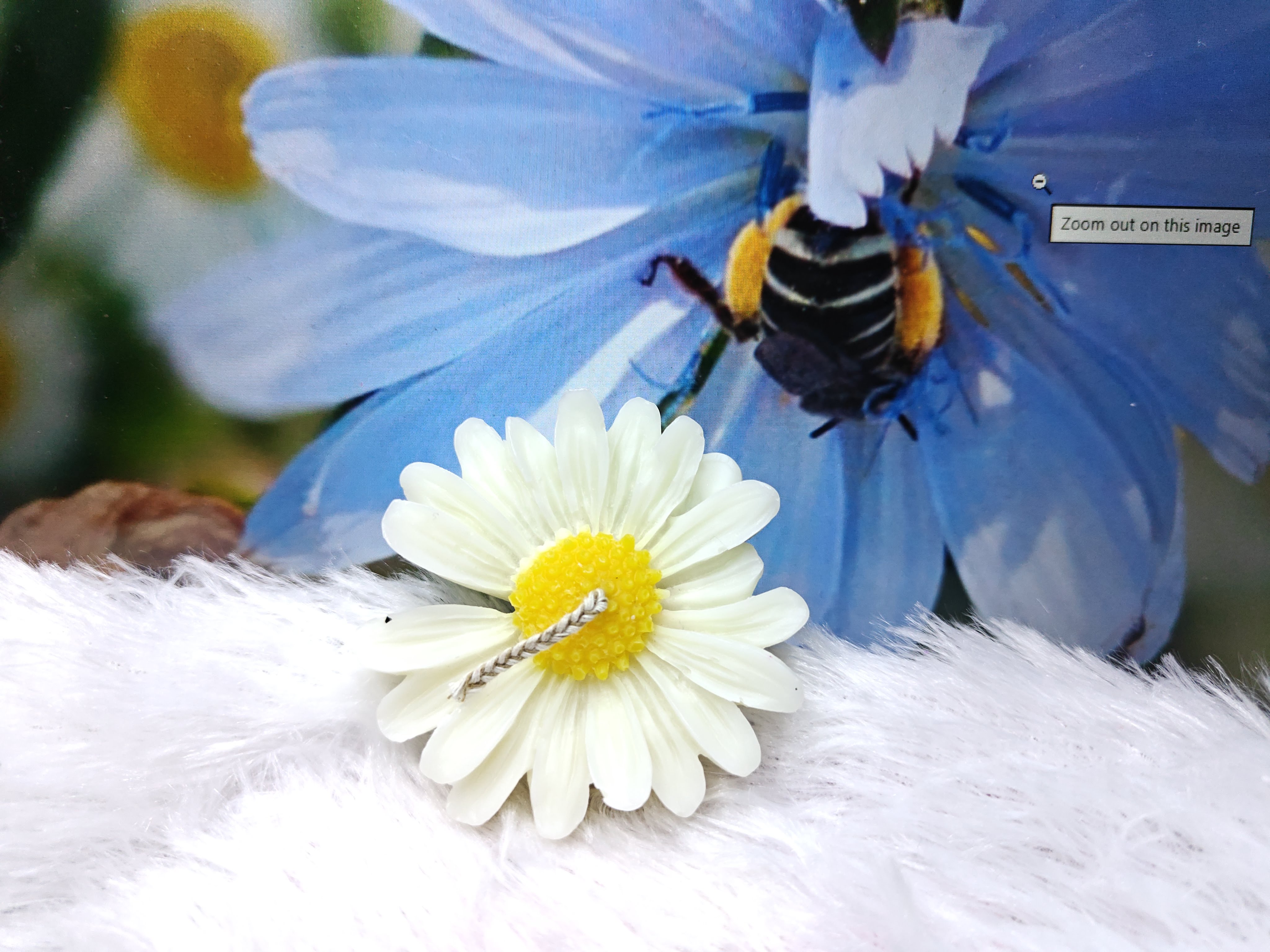 Daisy Flower Floating Candle