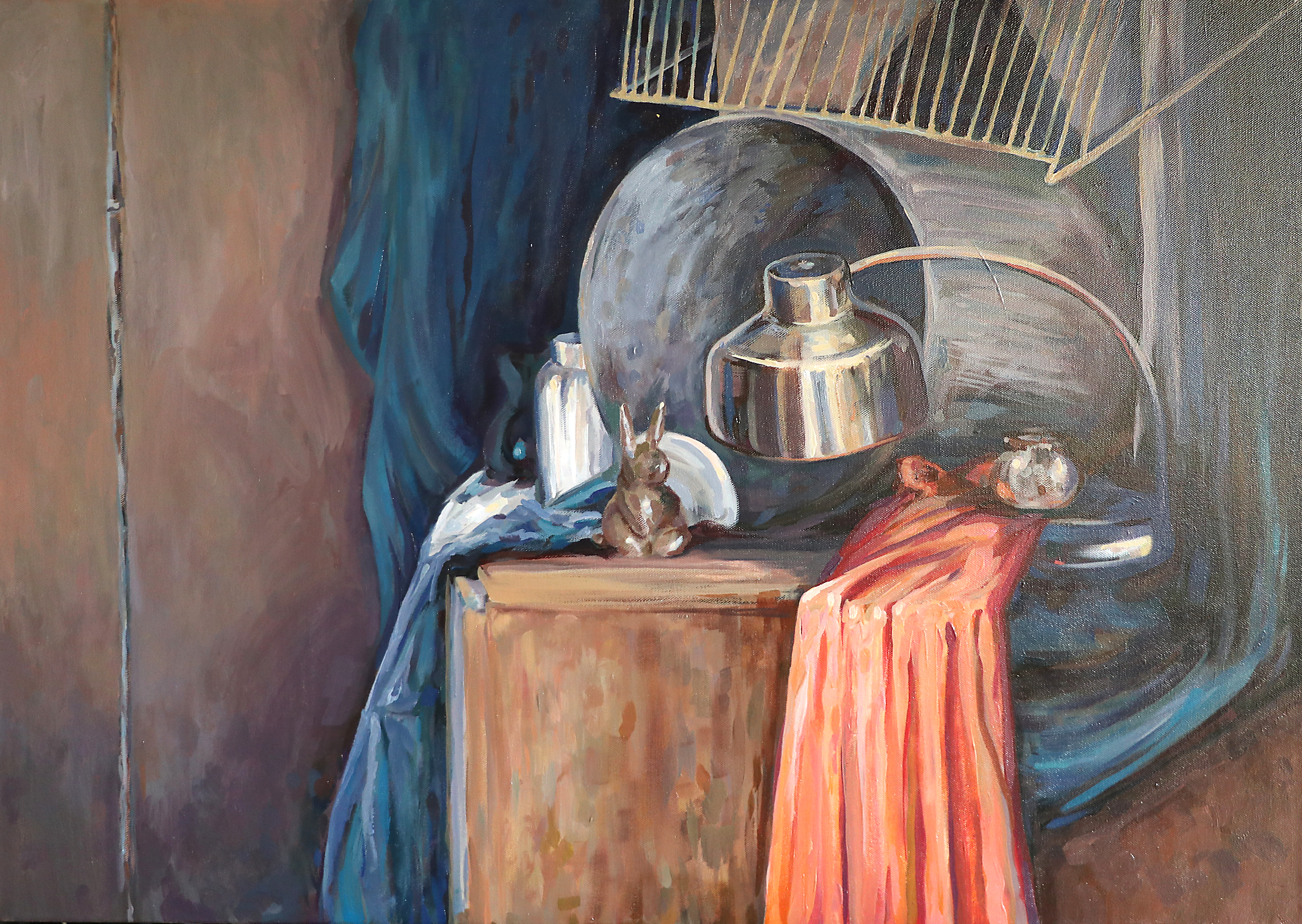 Obraz martwa natura z lampą i króliczkiem