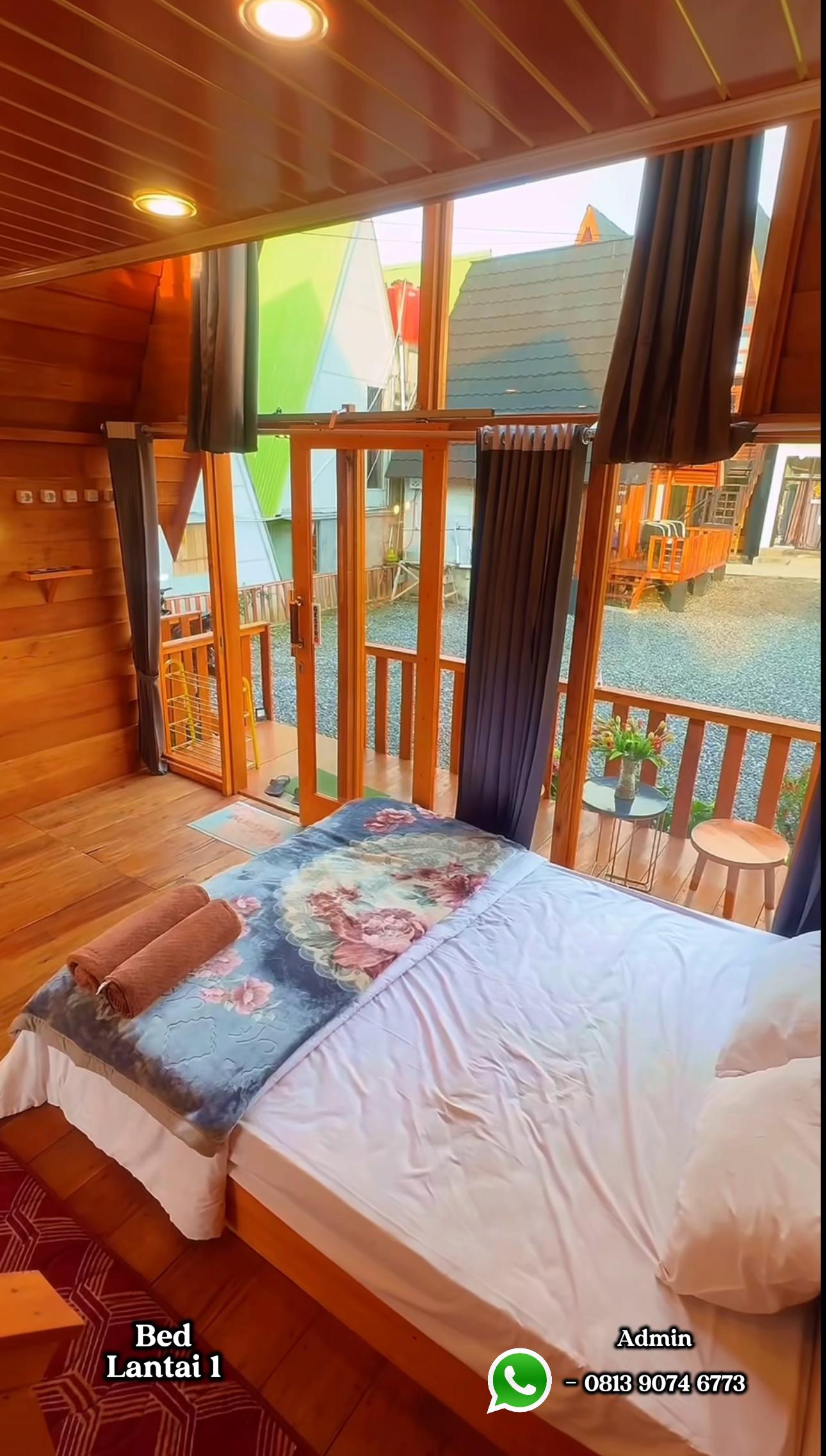 Sunflower Cabin Duluxe