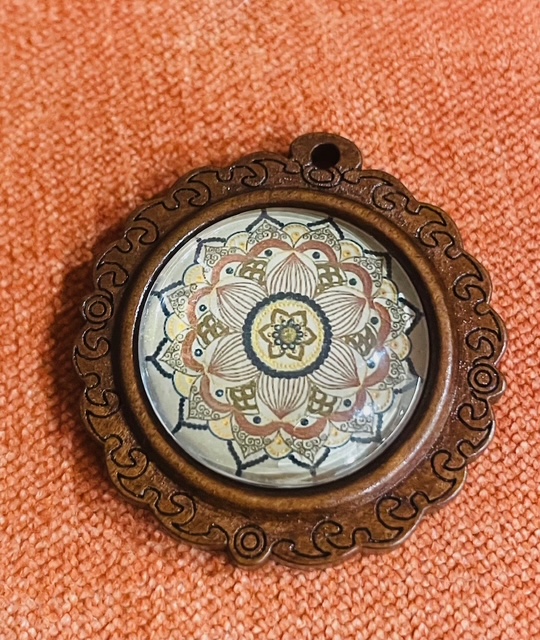 Talisman Obesek Rast in Stabilnost