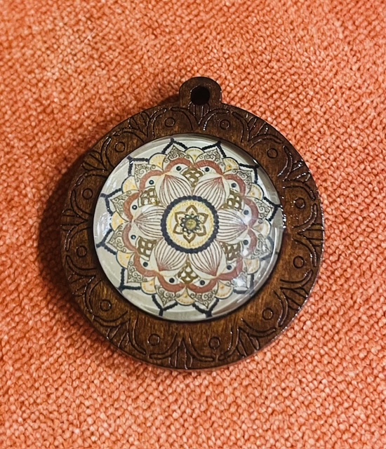 Talisman Obesek Rast in Stabilnost