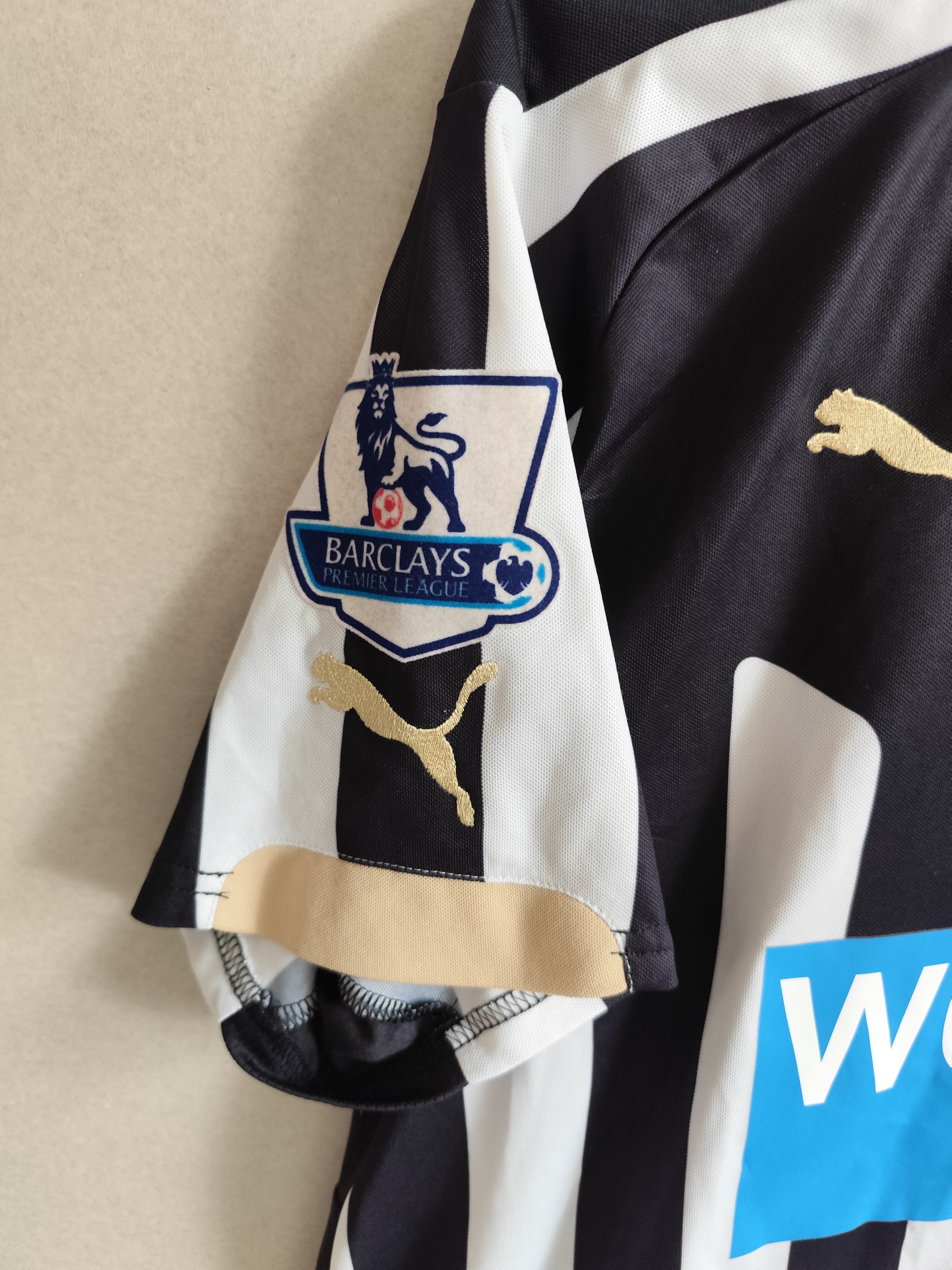Newcastle United Puma Home Football Shirt Wonga Sponsor Black White Size S