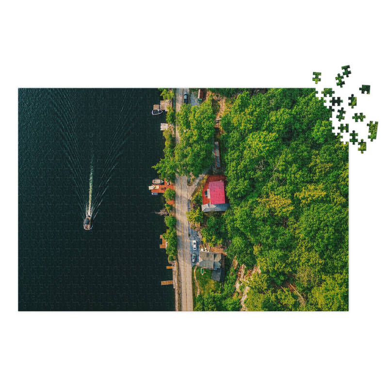 Jigsaw puzzle with tin