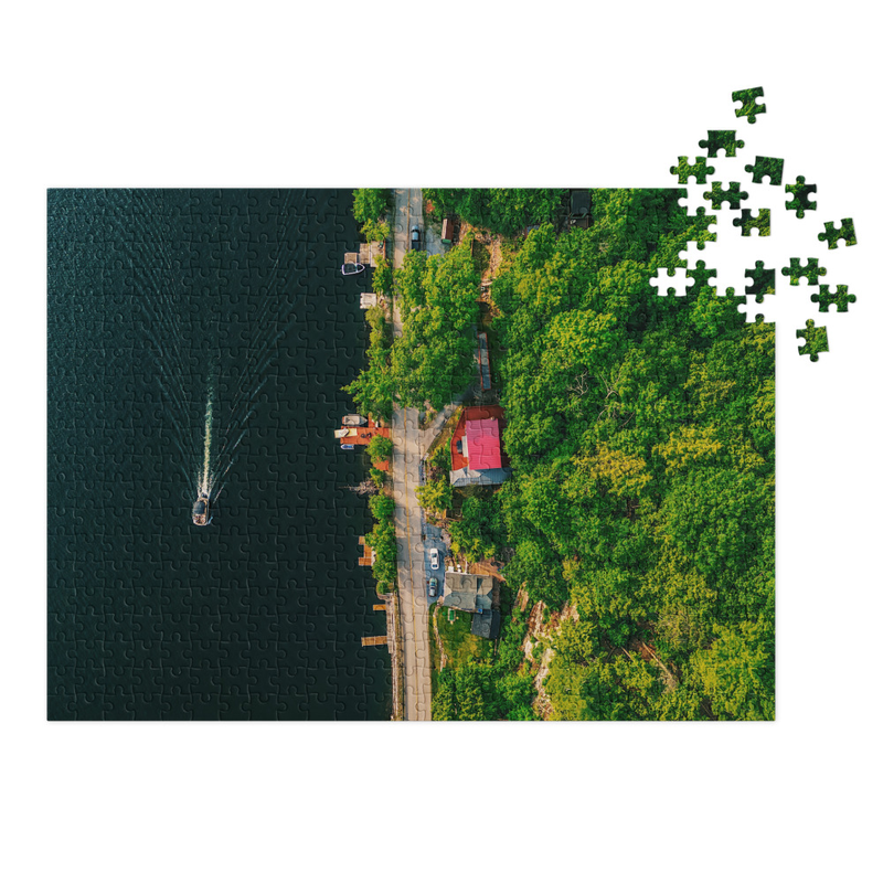 Jigsaw puzzle with tin