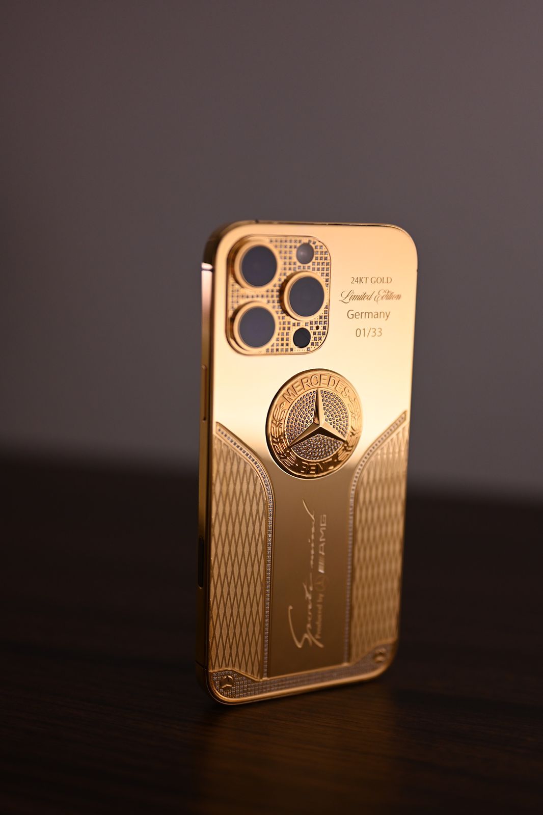 iPhone16 24KT GOLD