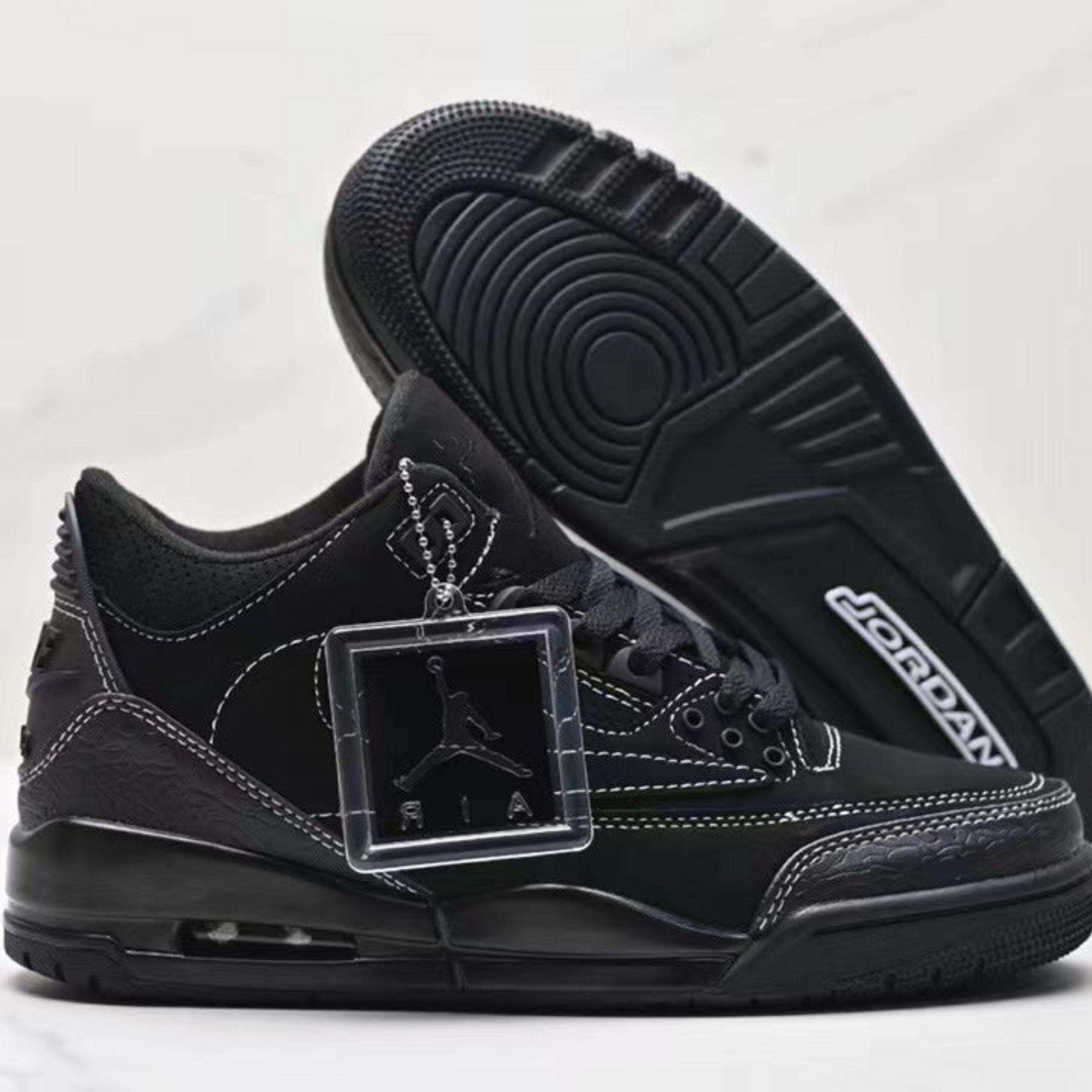 Nike Air Jordan 3 x Travis Scott