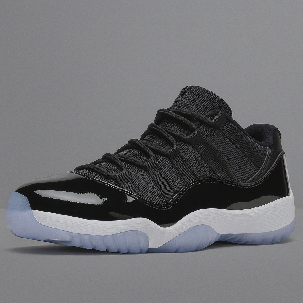 Nike Air Jordan 11 Low Retro