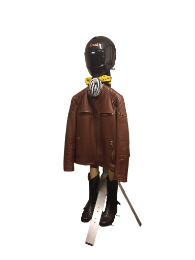 CARRACEN - Armour Stand