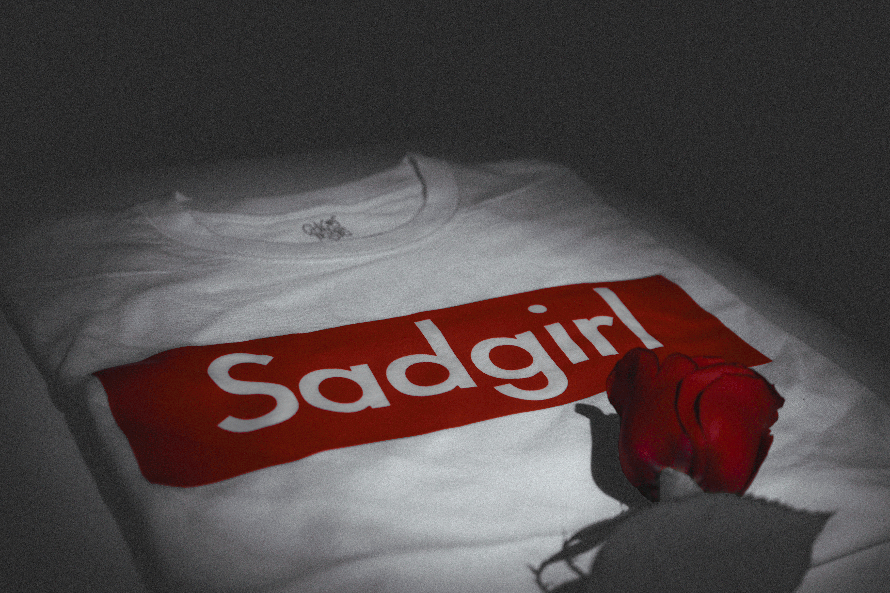 SadGirl -T-shirt Classic