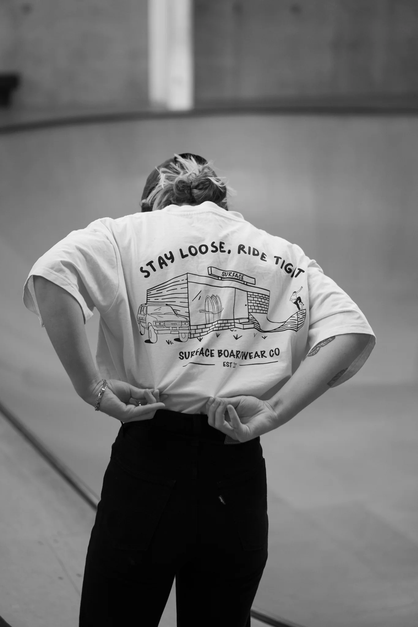 STAY LOOSE T-SHIRT
