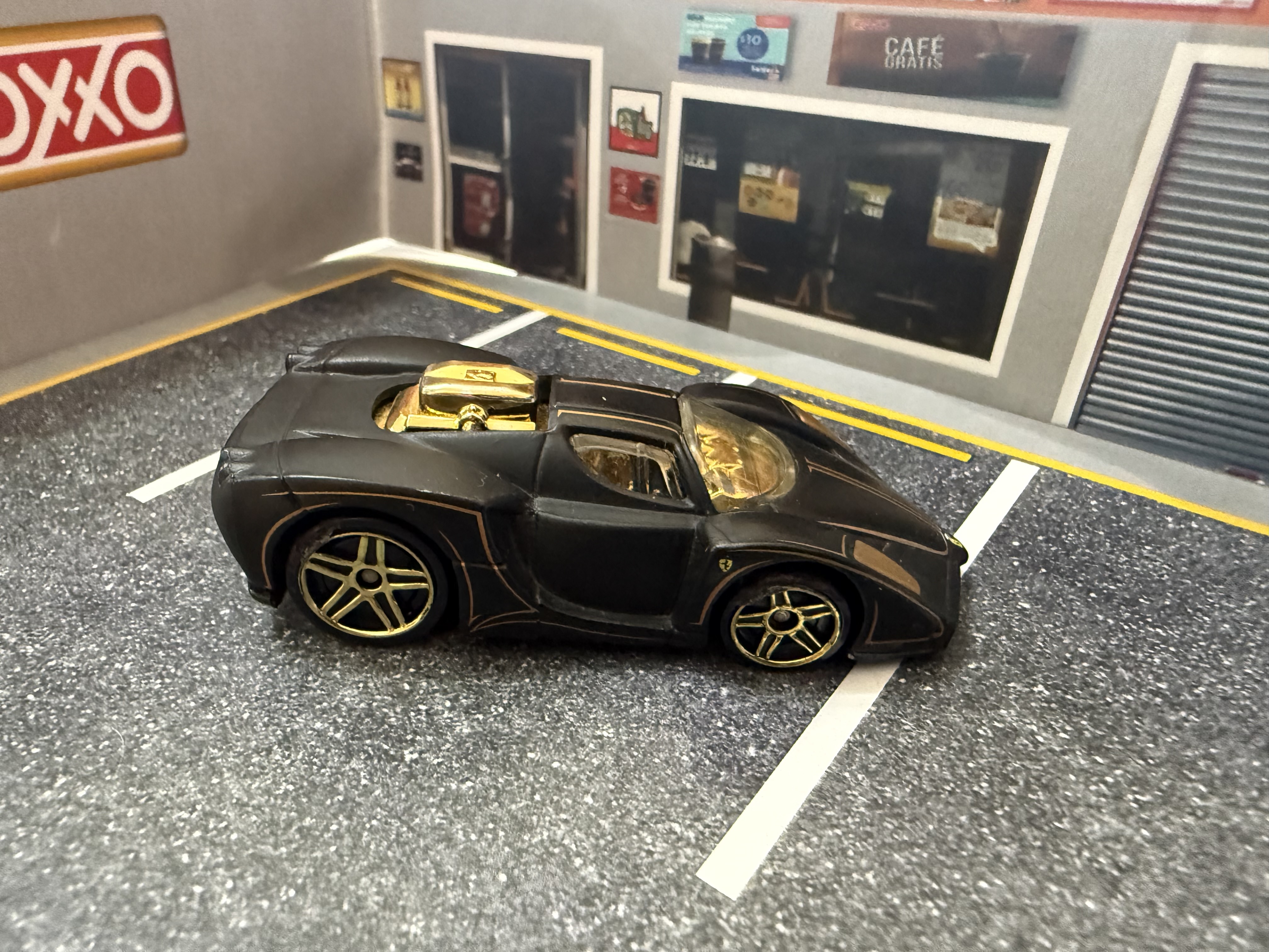 Coche deportivo de juguete