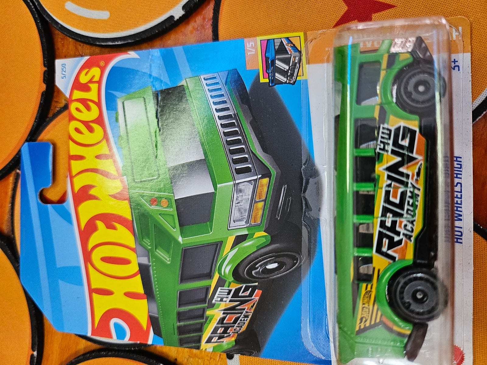 Camión Hot Wheels Racing