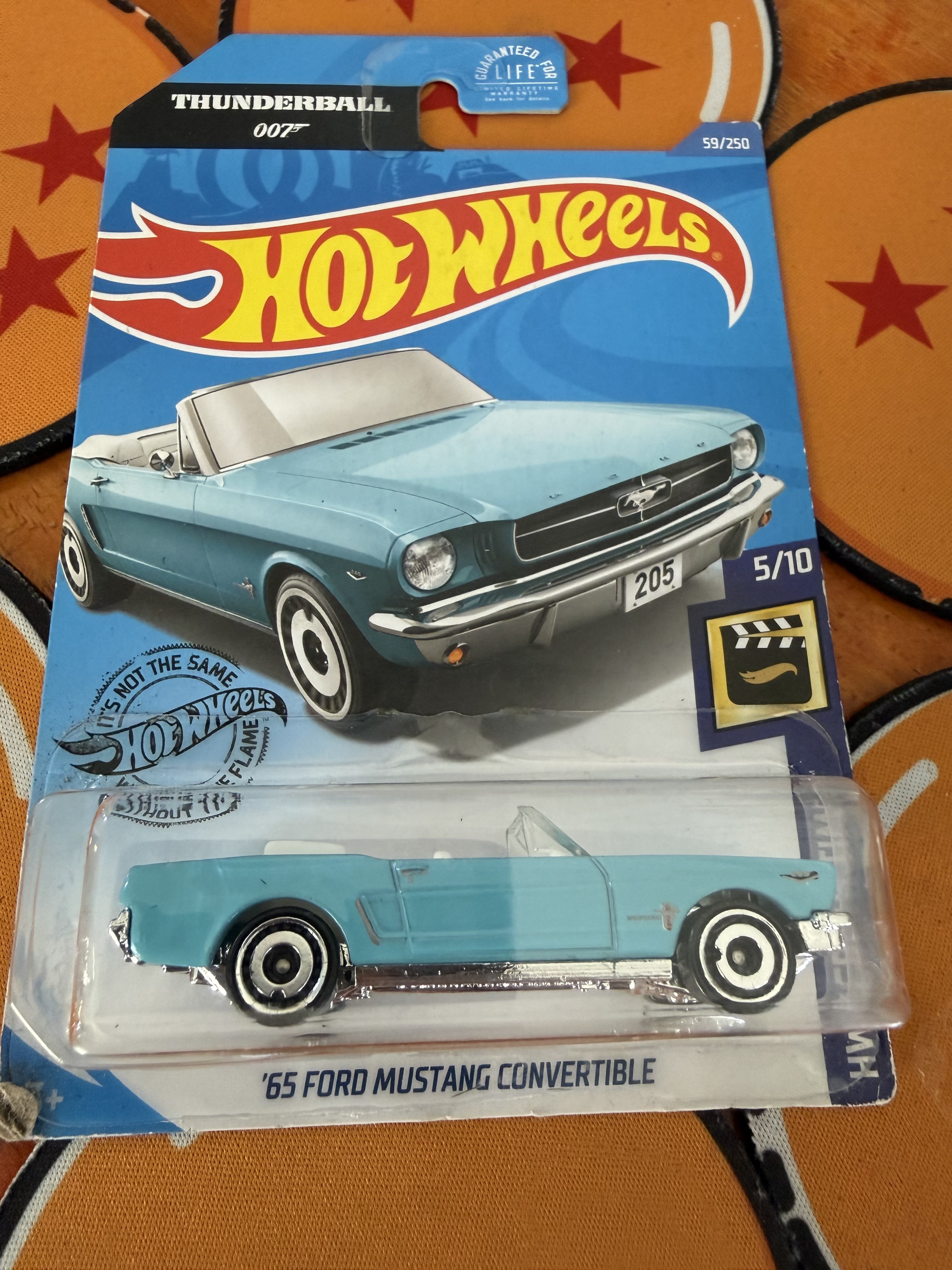 Hot Wheels '65 Ford Mustang Convertible