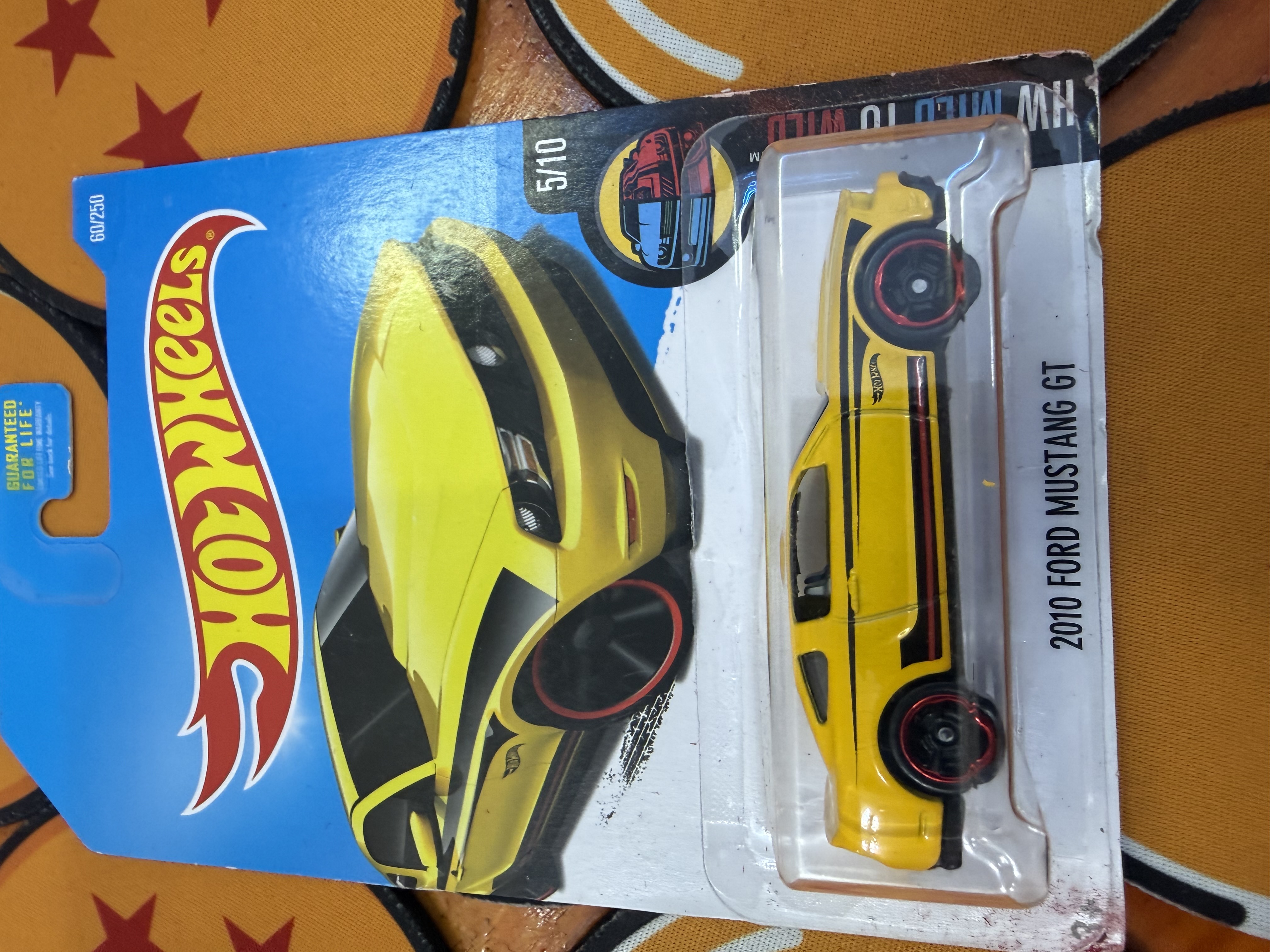 Hot Wheels 2010 Ford Mustang GT