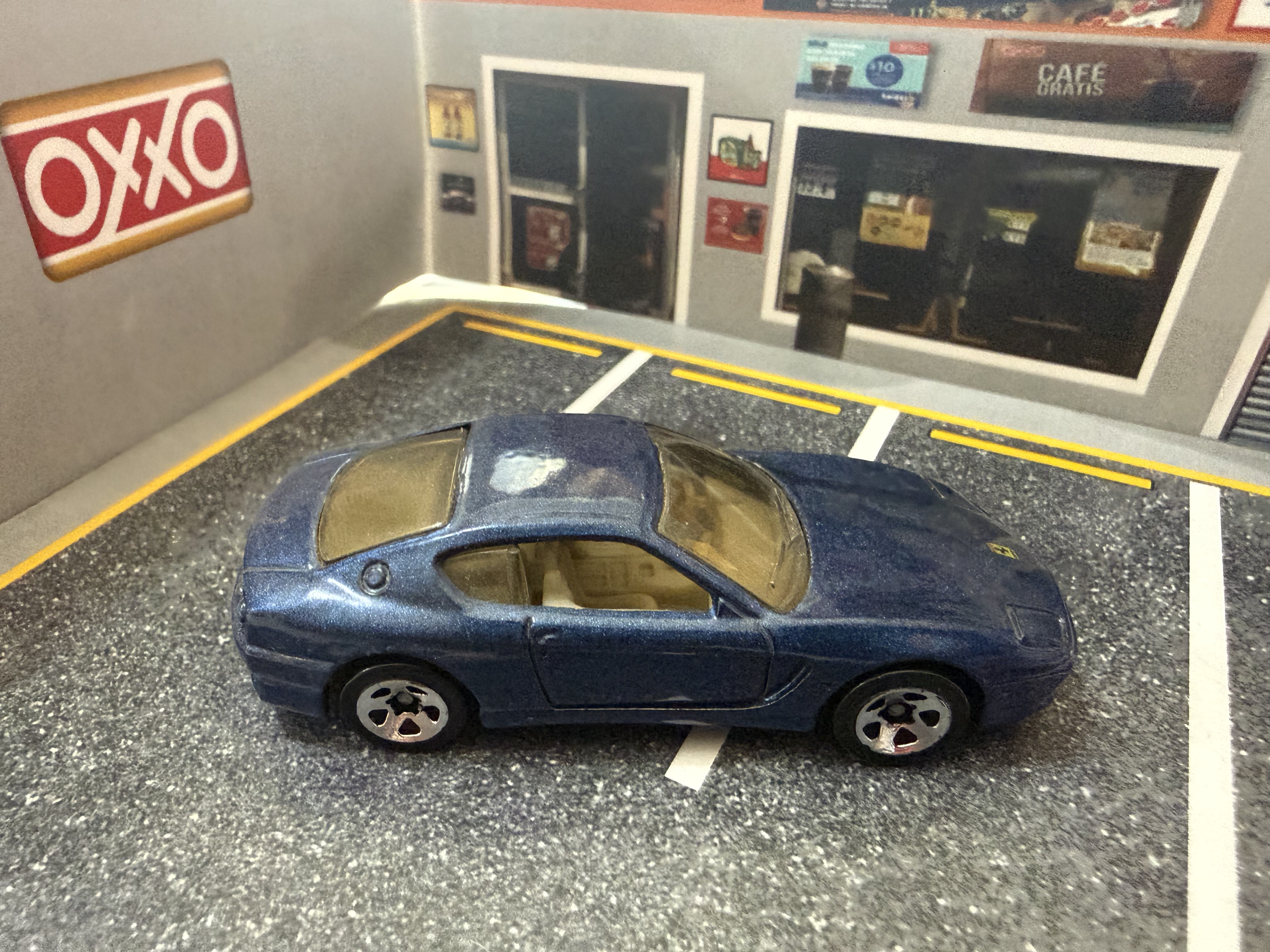 Carrito de juguete azul