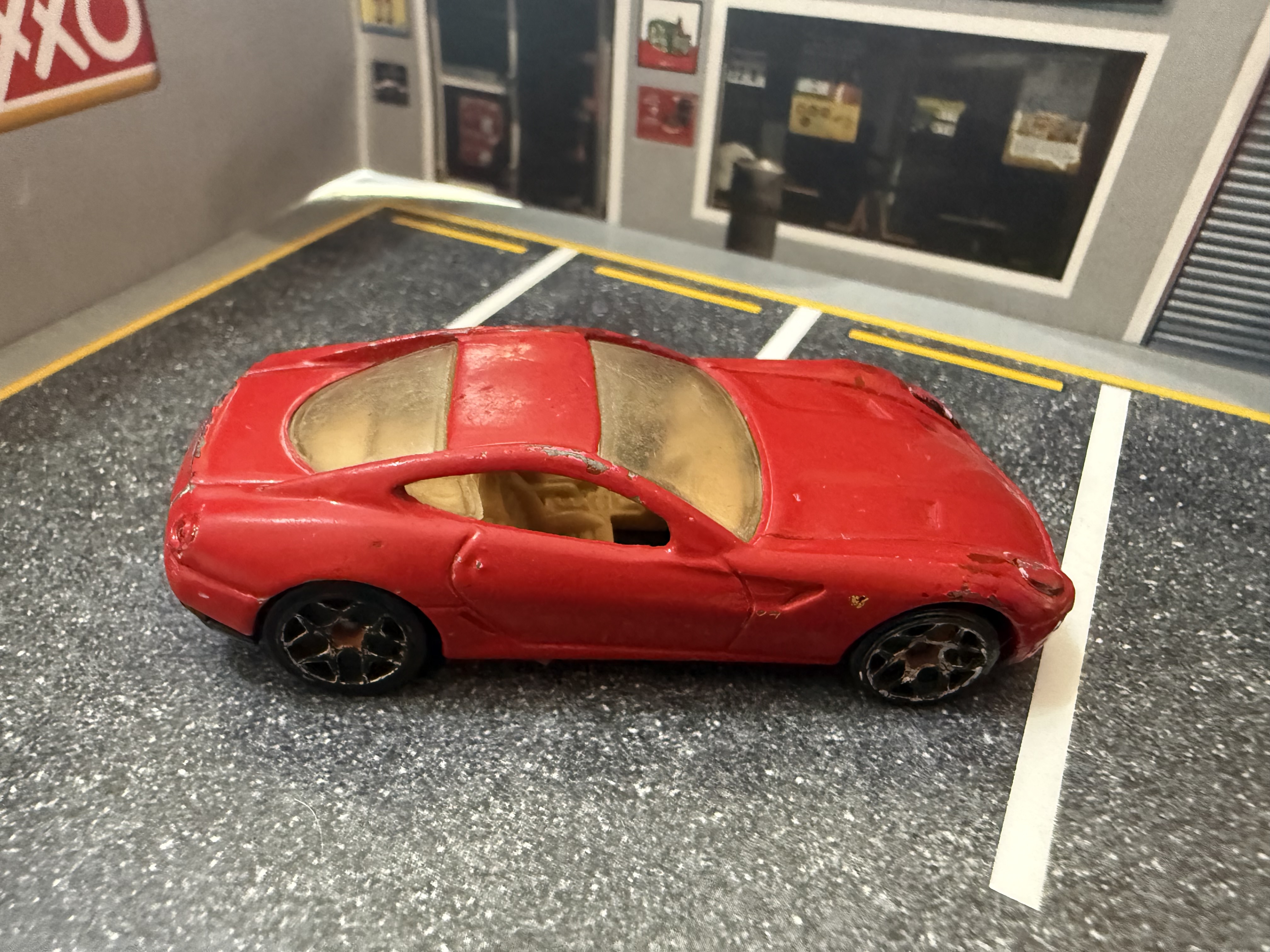 Coche deportivo de juguete