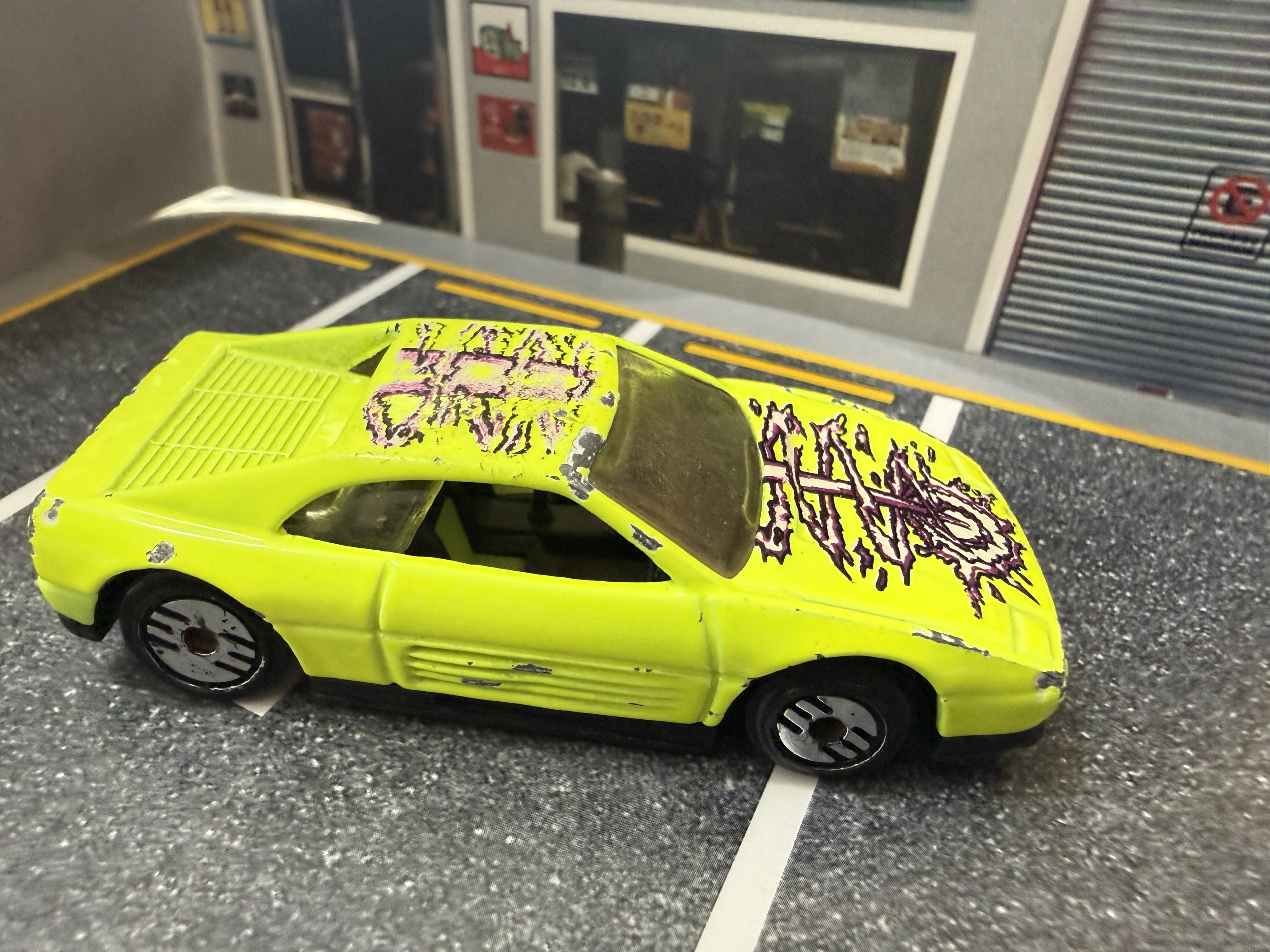 Coche deportivo de juguete