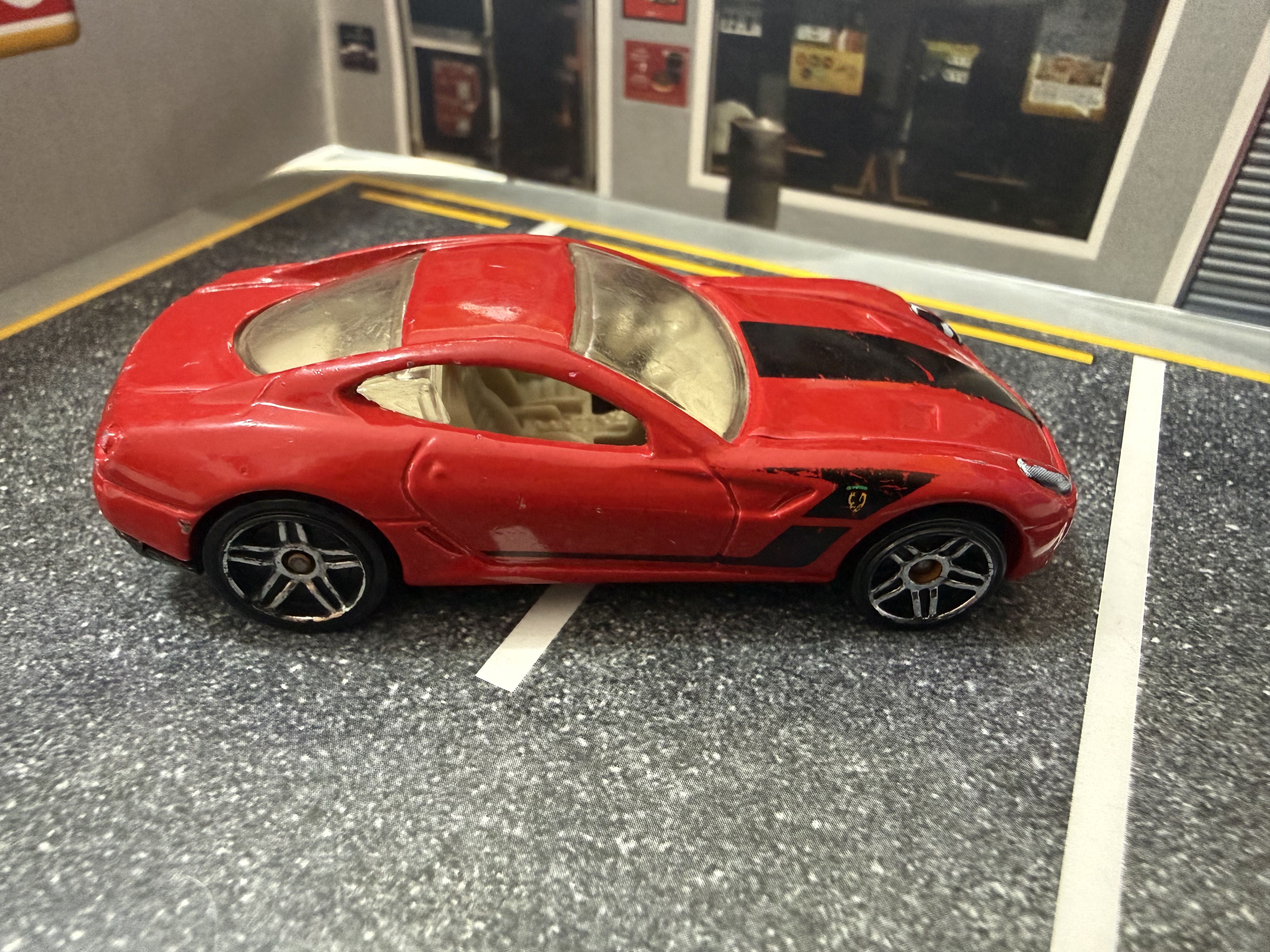 Coche deportivo de juguete