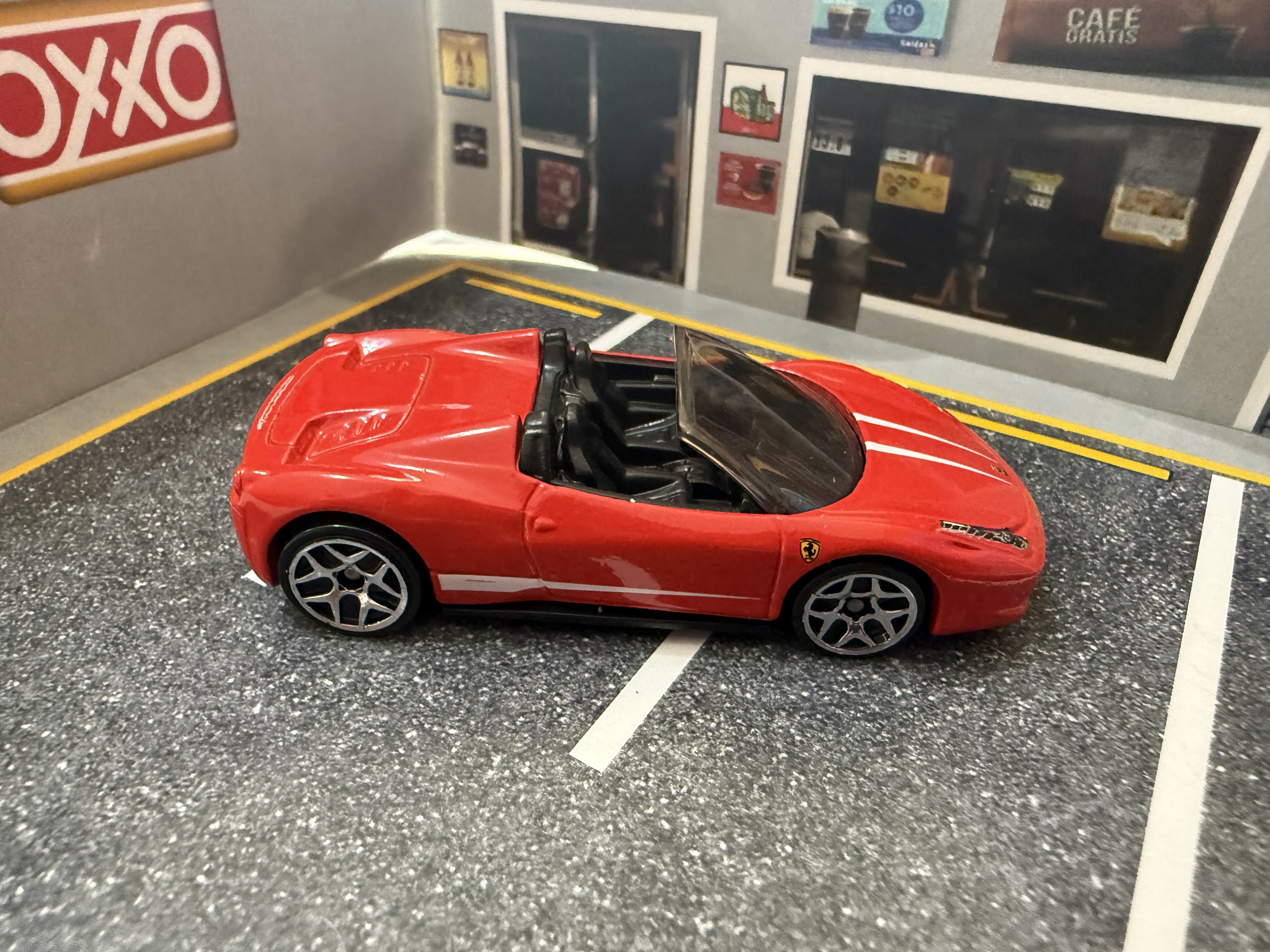 Auto deportivo de juguete