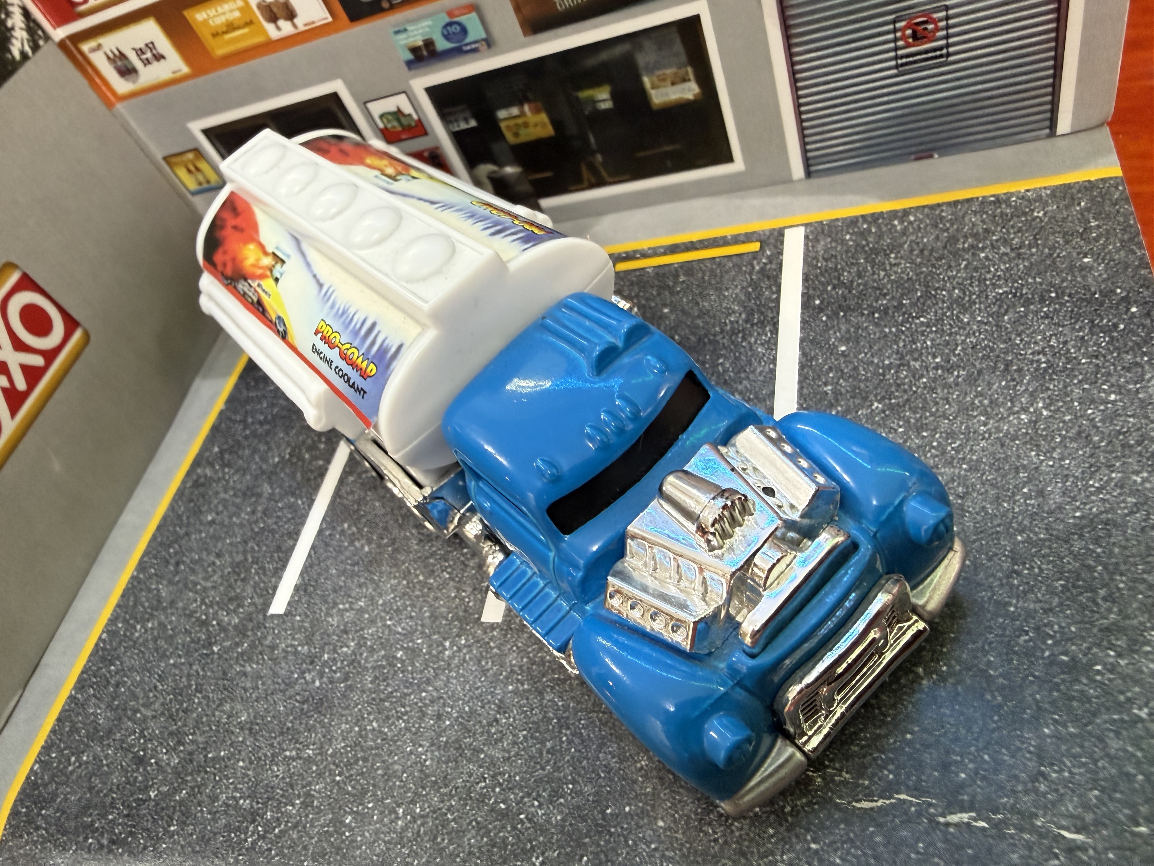 Camión cisterna Hot Wheels