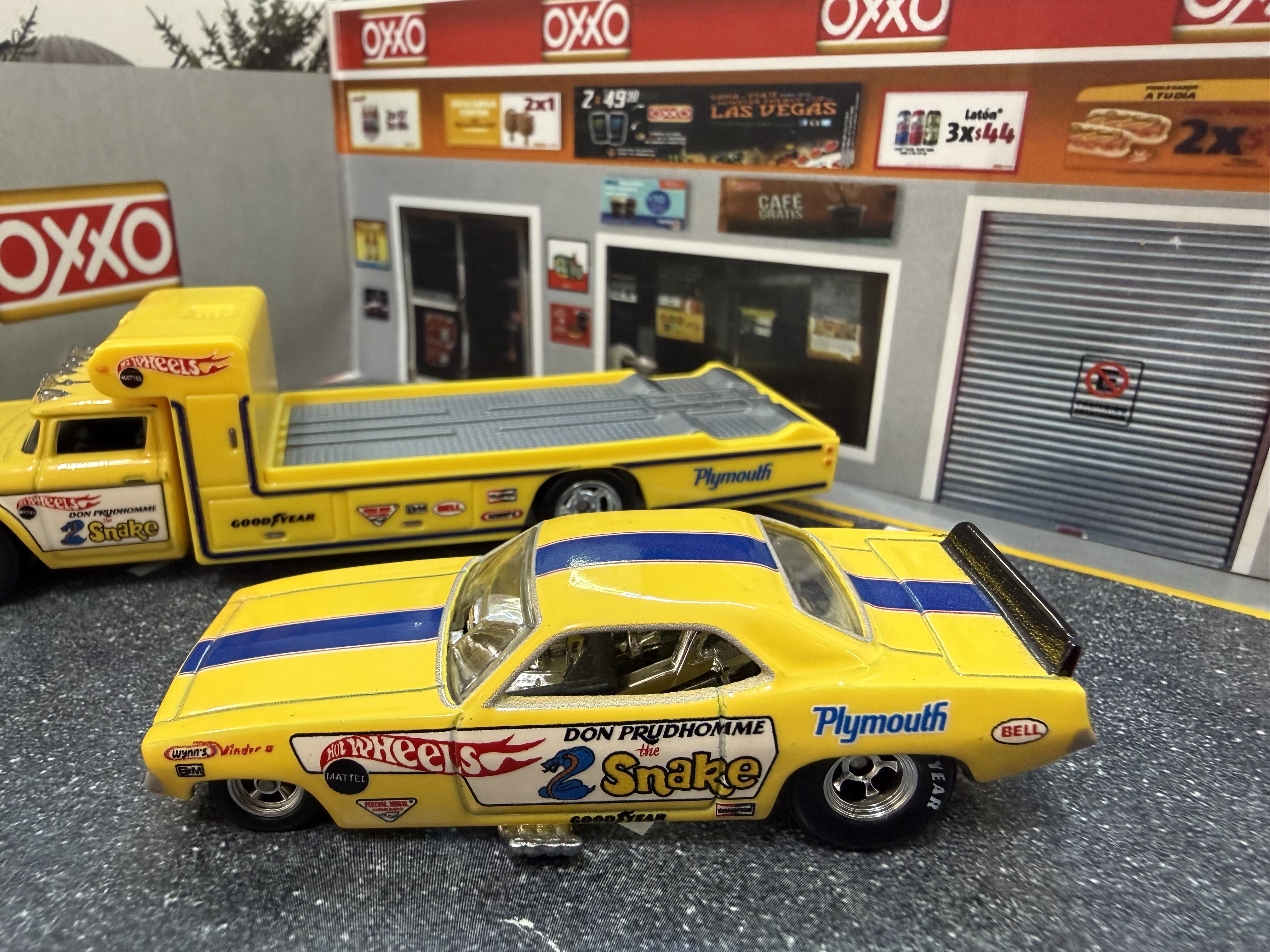 Coche modelo Plymouth Don Prudhomme Snake Hot Wheels