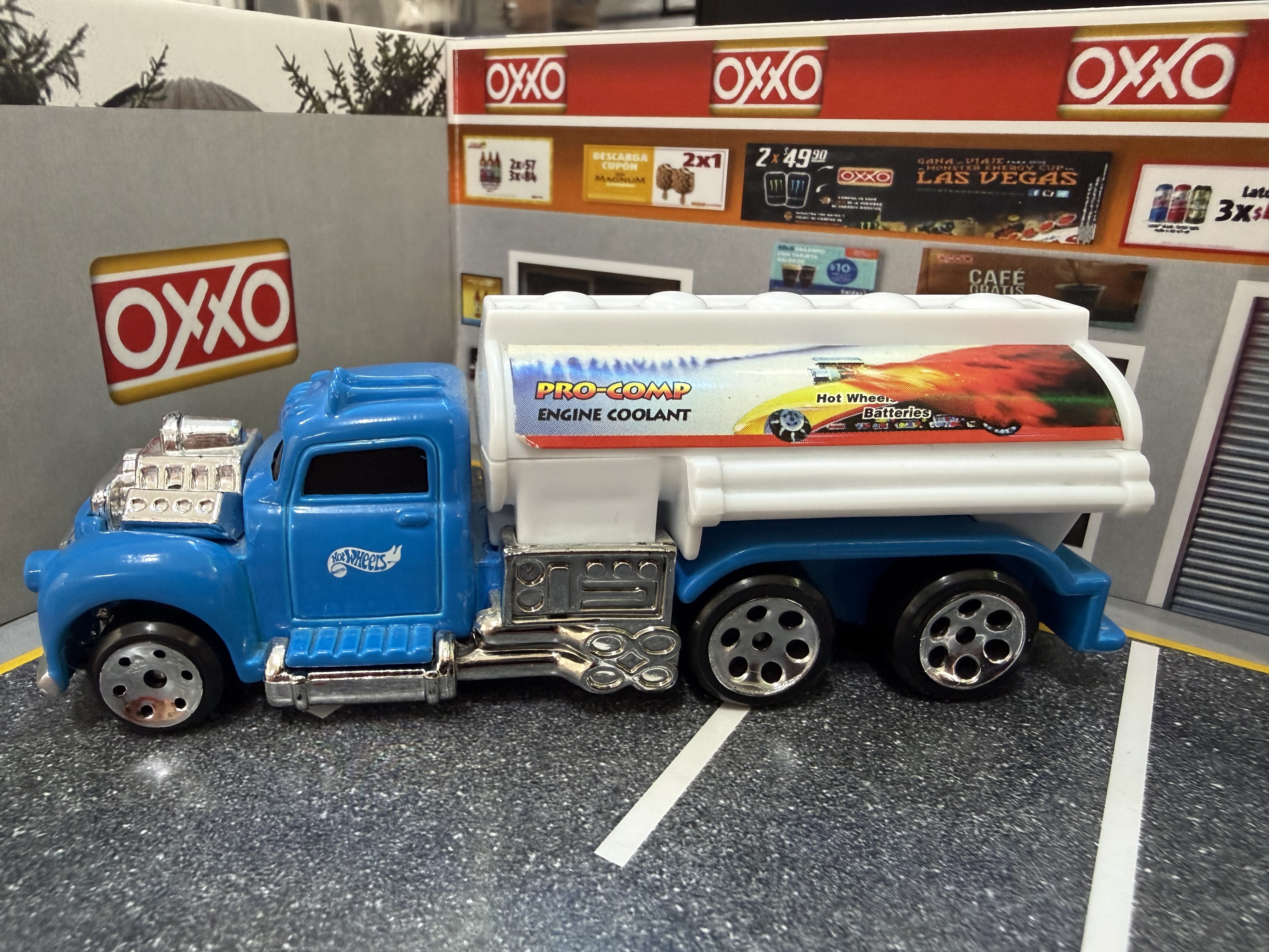 Camión cisterna Hot Wheels