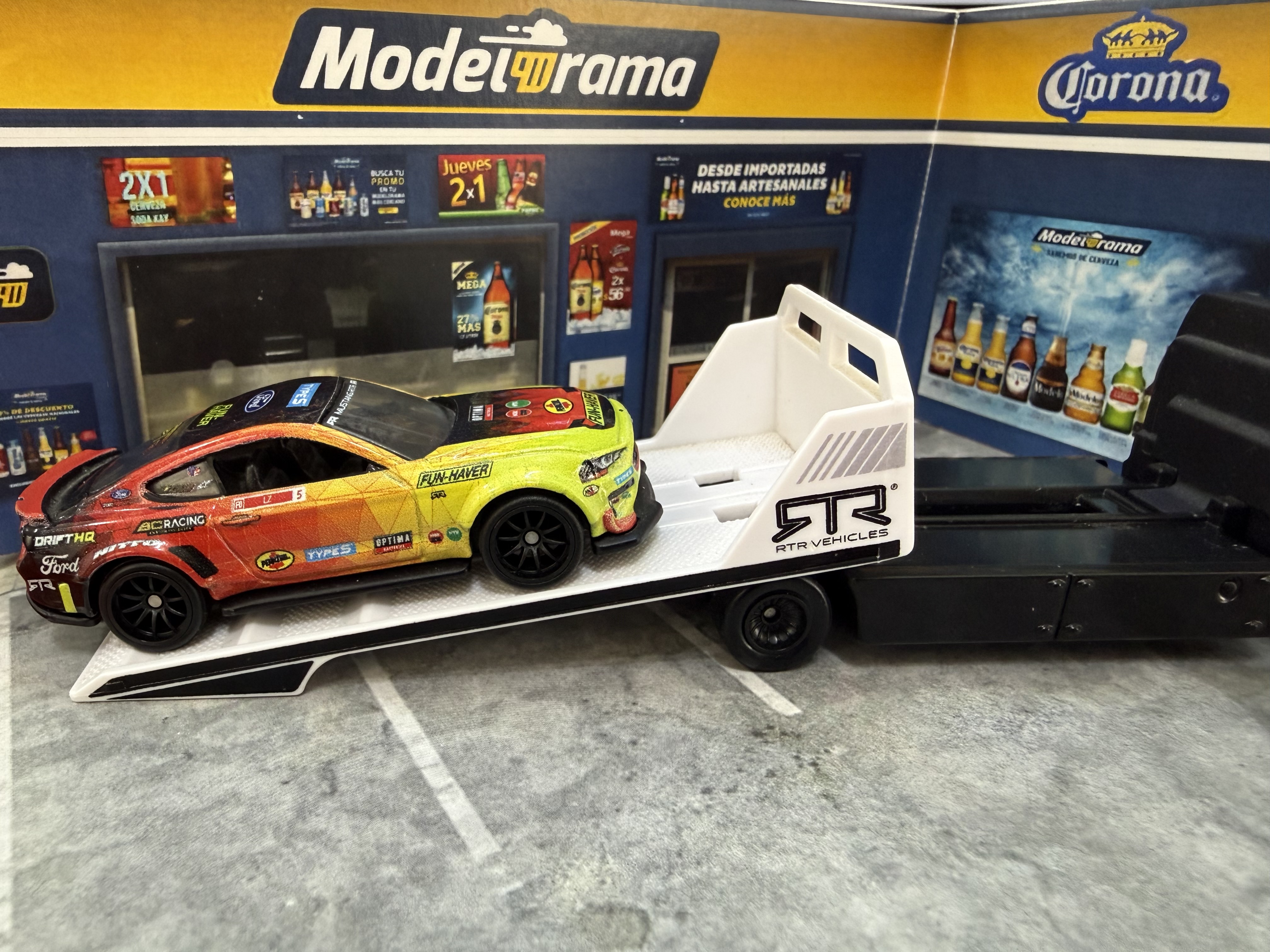 RTR SPEC 5 MUSTANG 18' y su transporte