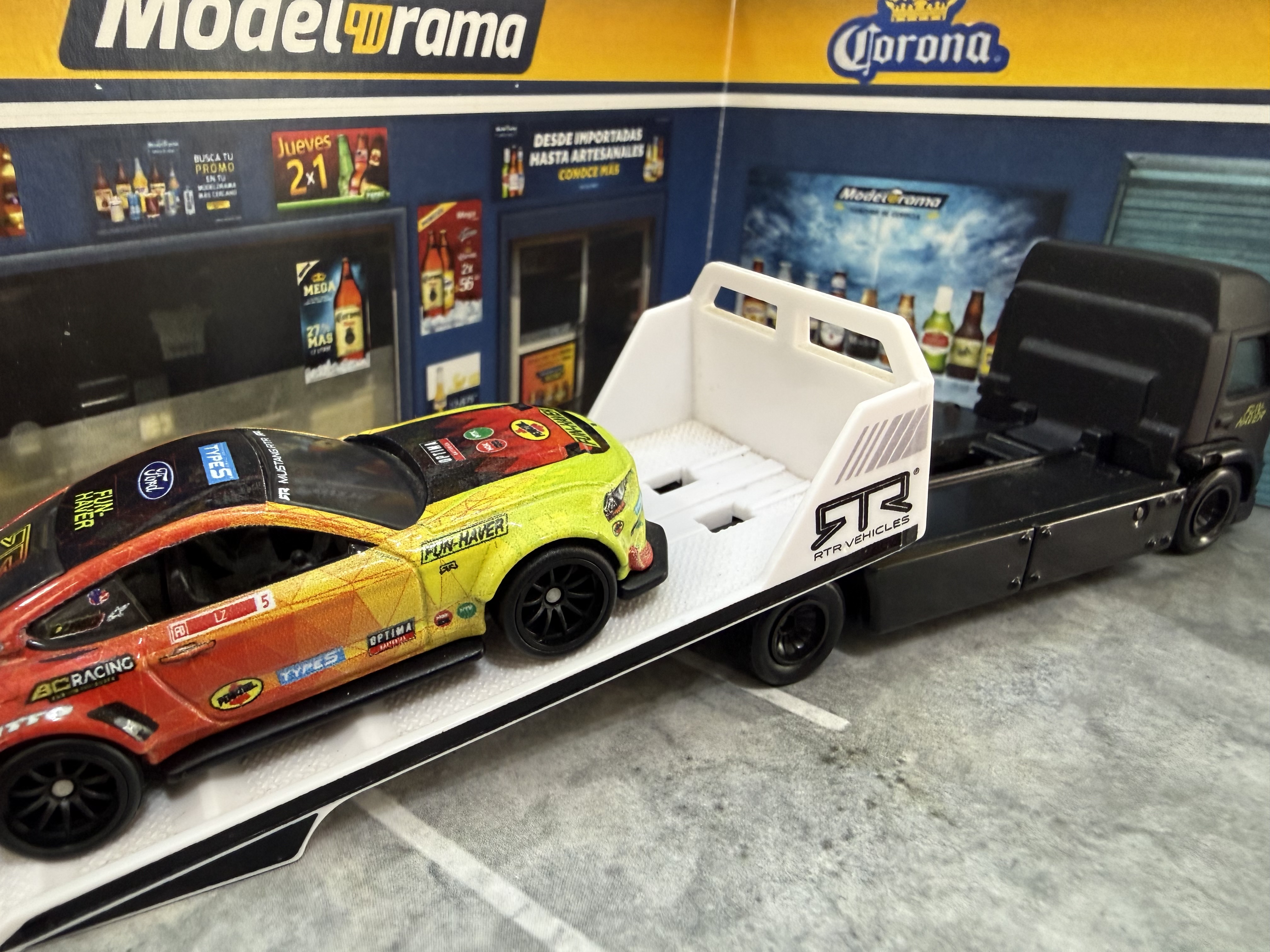 RTR SPEC 5 MUSTANG 18' y su transporte