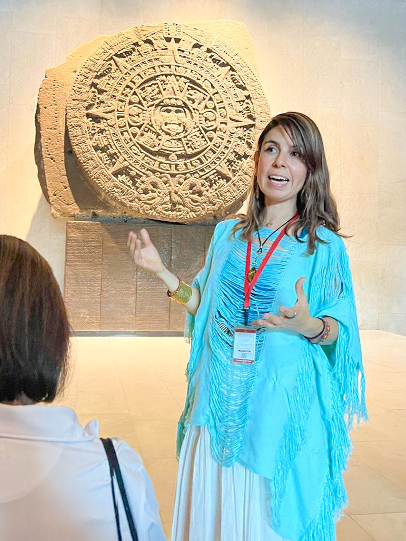 Mexico’s Roots and Grandeur – Anthropology Museum & Chapultepec Castle for 8 peoples