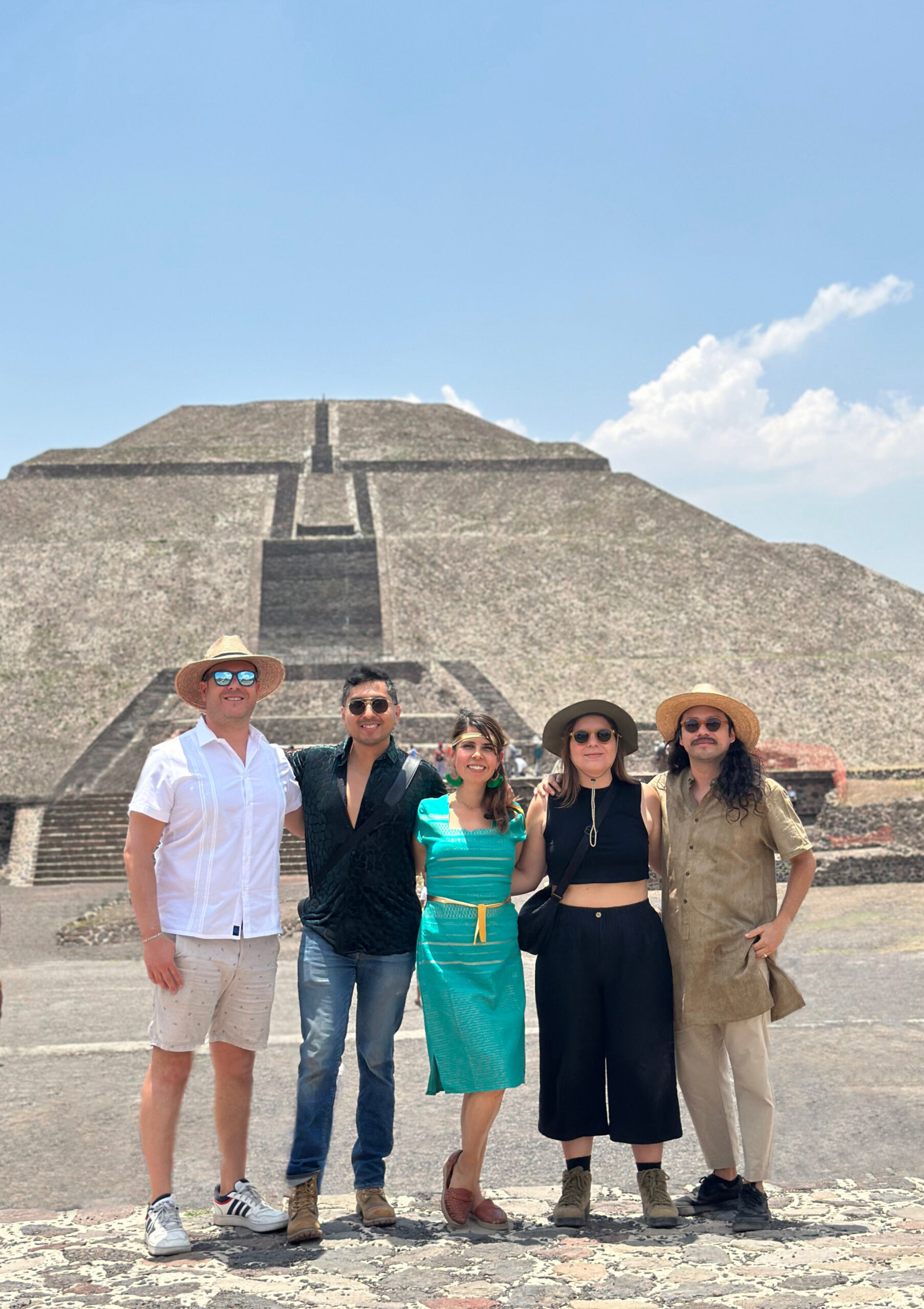 Teotihuacán Pyramids Spiritual (Up to 4 Guests)