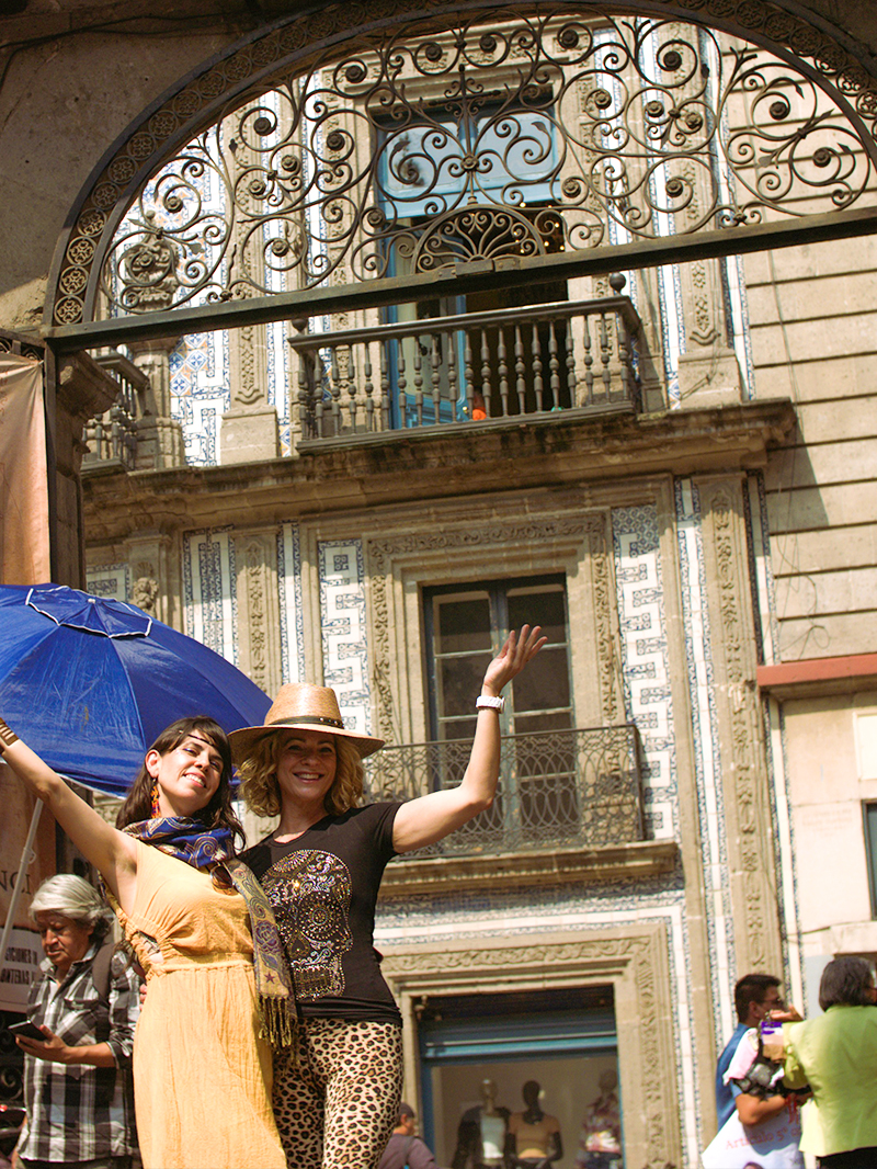 Flavors and History of Mexico City’s Historic Center for 6 people