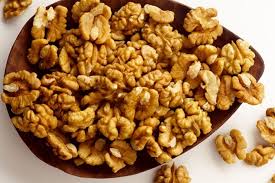 KASHMIRI AKHROT GIRI (WALNUTS)