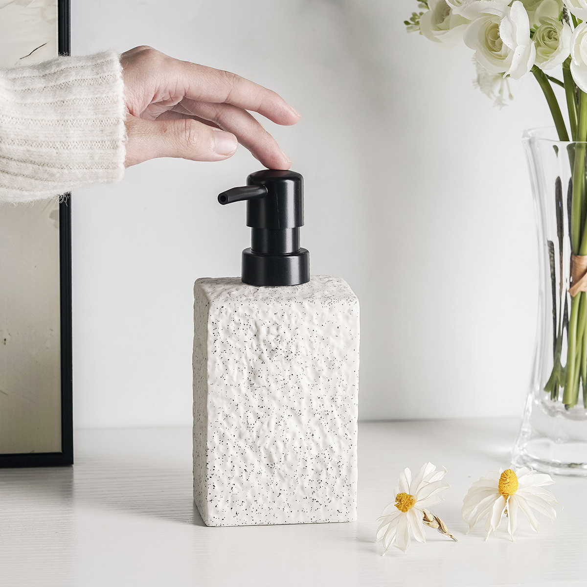 Hive mindソープ・シャンプー用ディスペンサー 石目調 セラミック 陶磁器製 ハンドソープ用 食器用洗剤 詰め替え キッチン 洗面所 トイレ バスルーム お風呂場