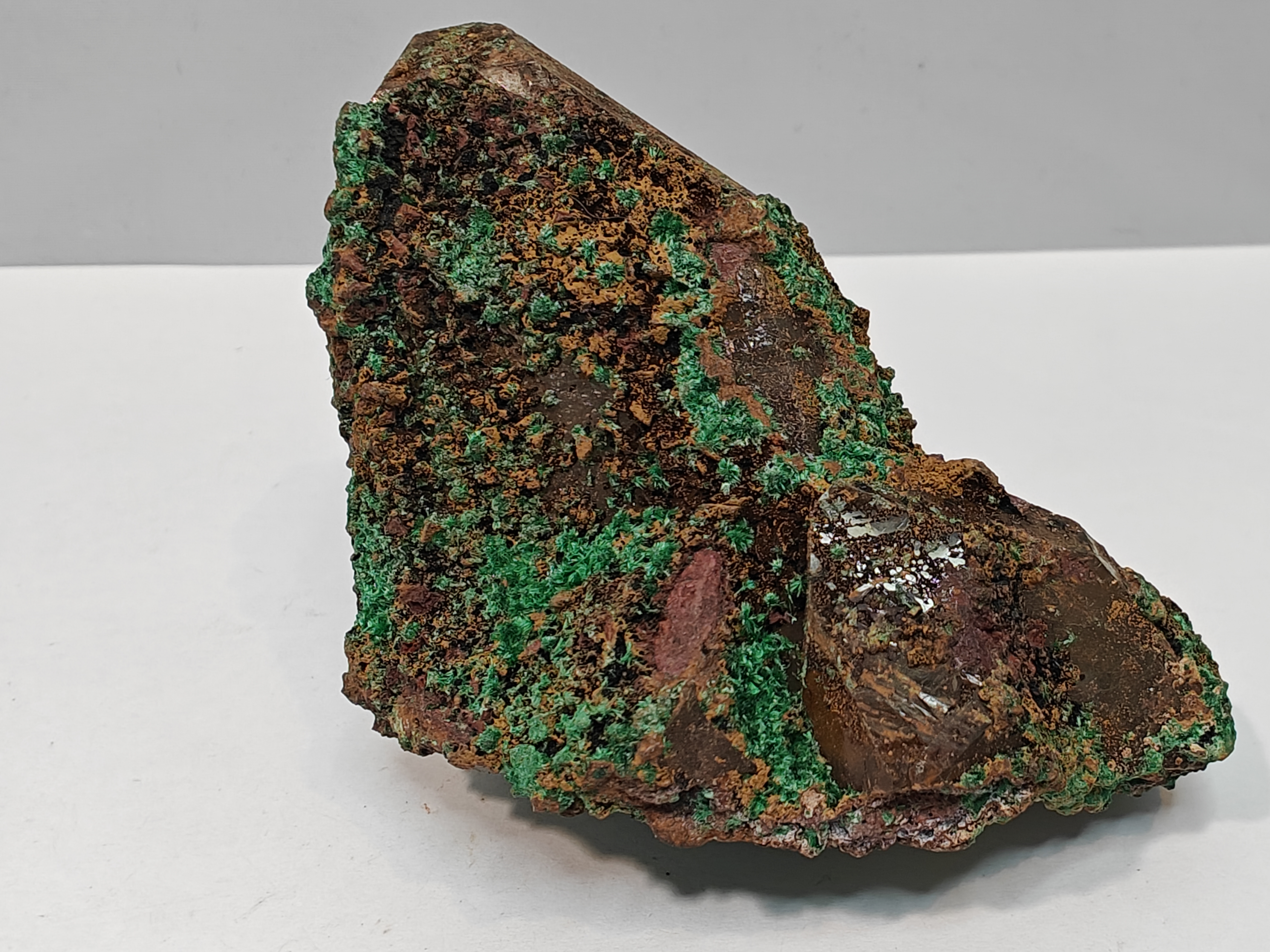 Lemurische kwarts met ijzer en Malachiet