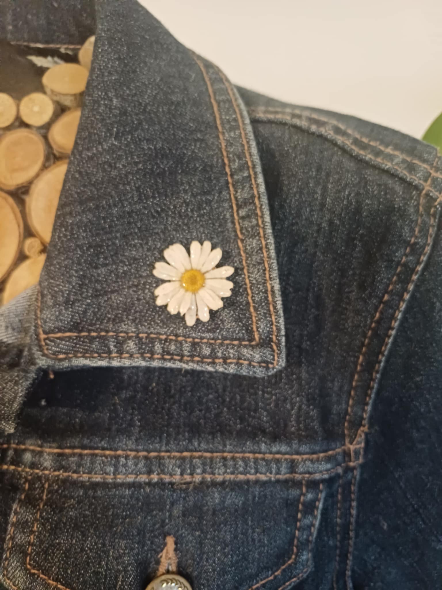 Broche pin's Marguerite blanche