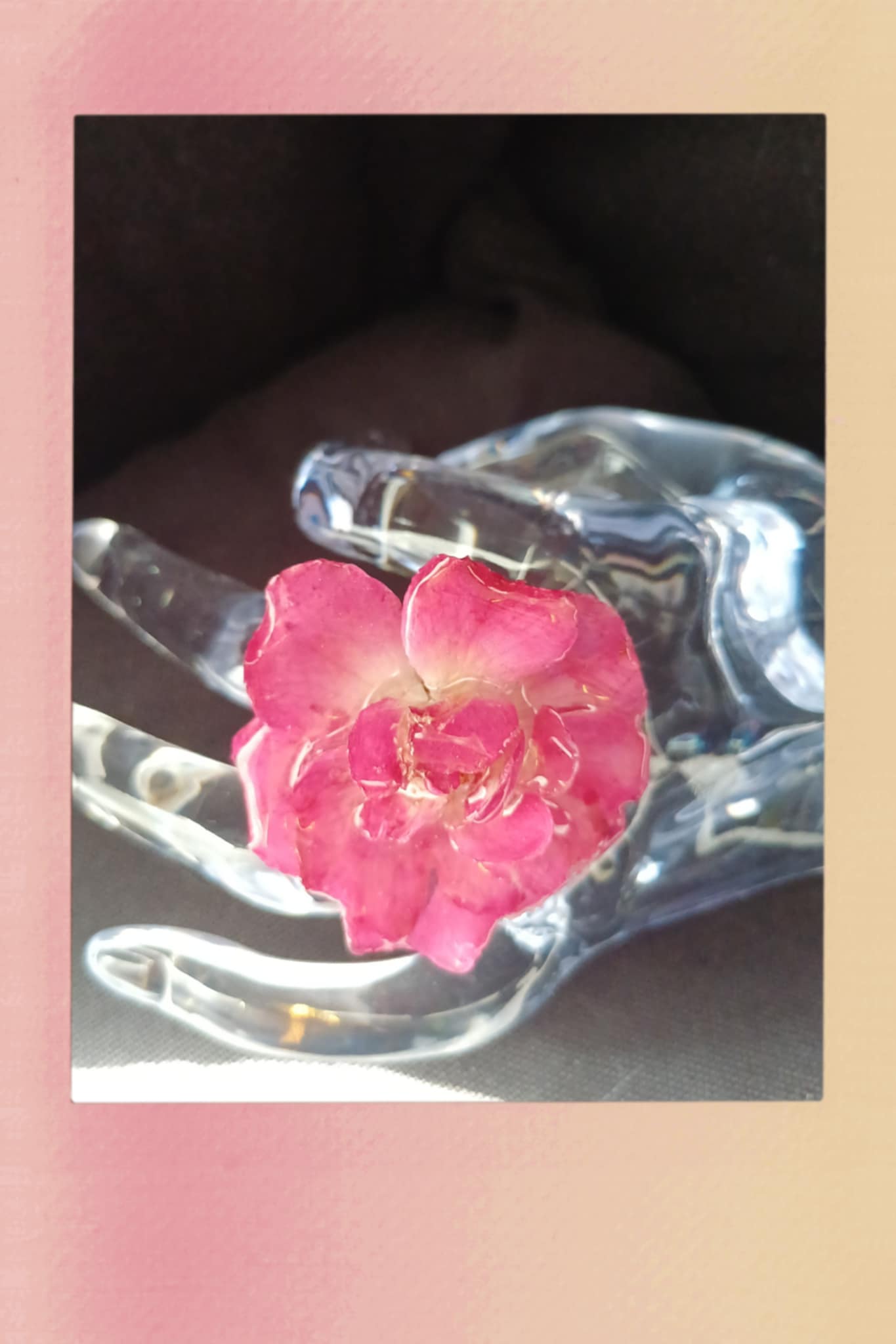 Bague rose d'églantier fuchsia