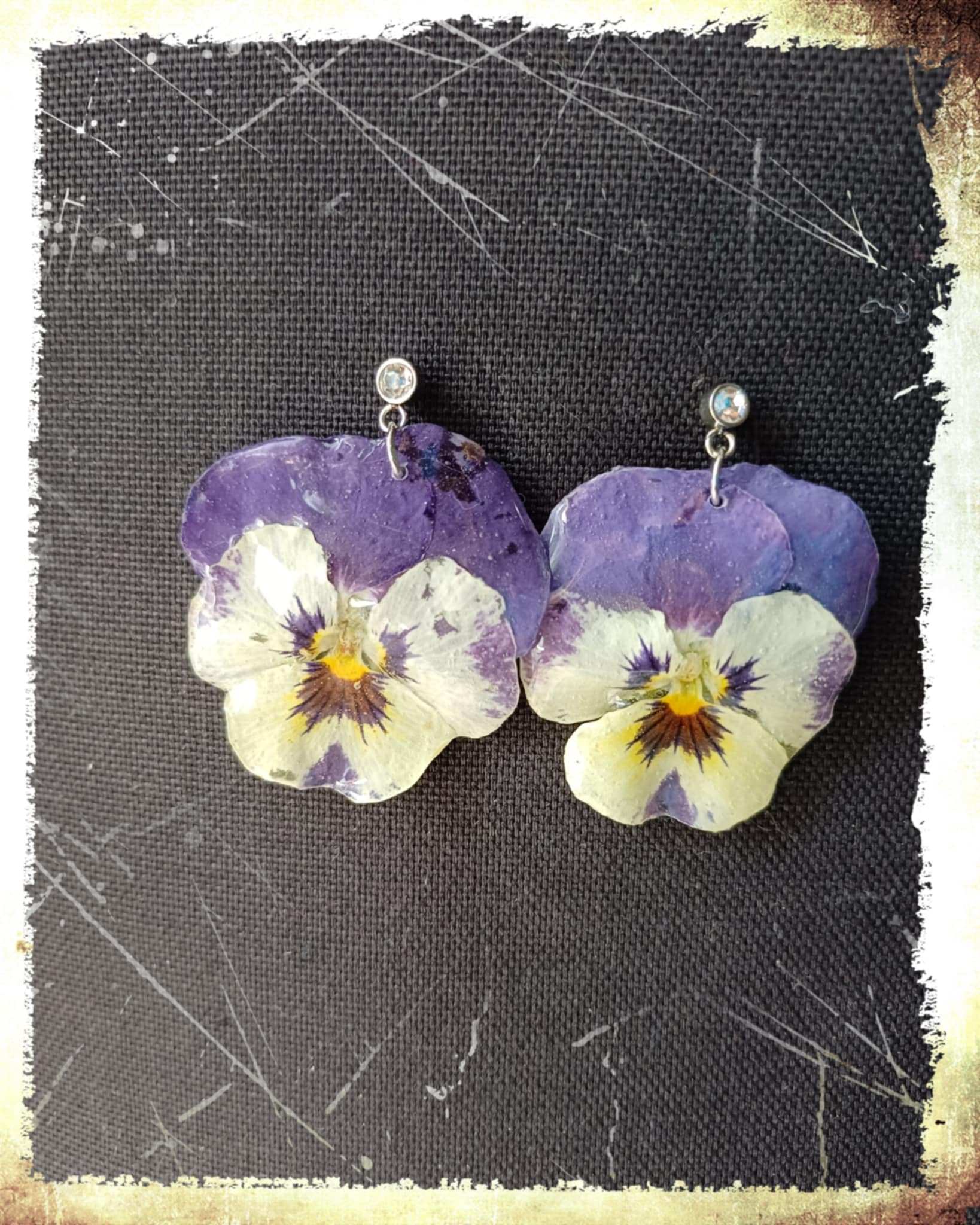 Boucles Pensées mauve/blanche