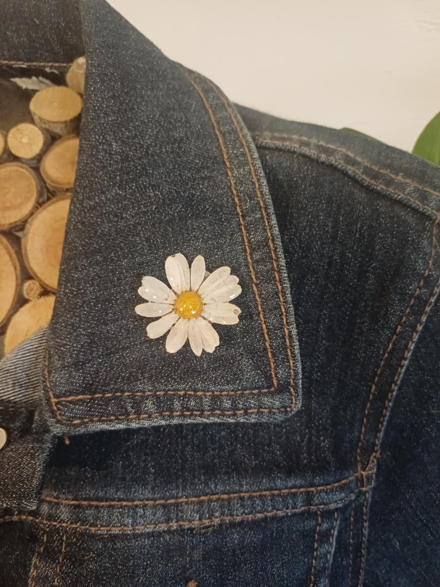 Broche pin's Marguerite blanche
