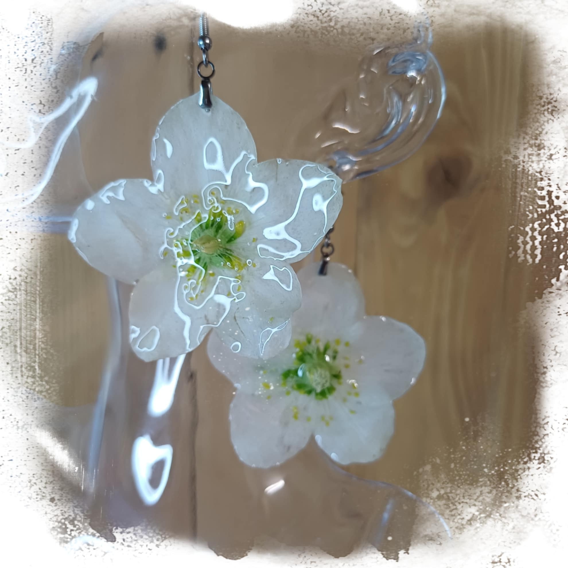 Boucles Hellébores blanches