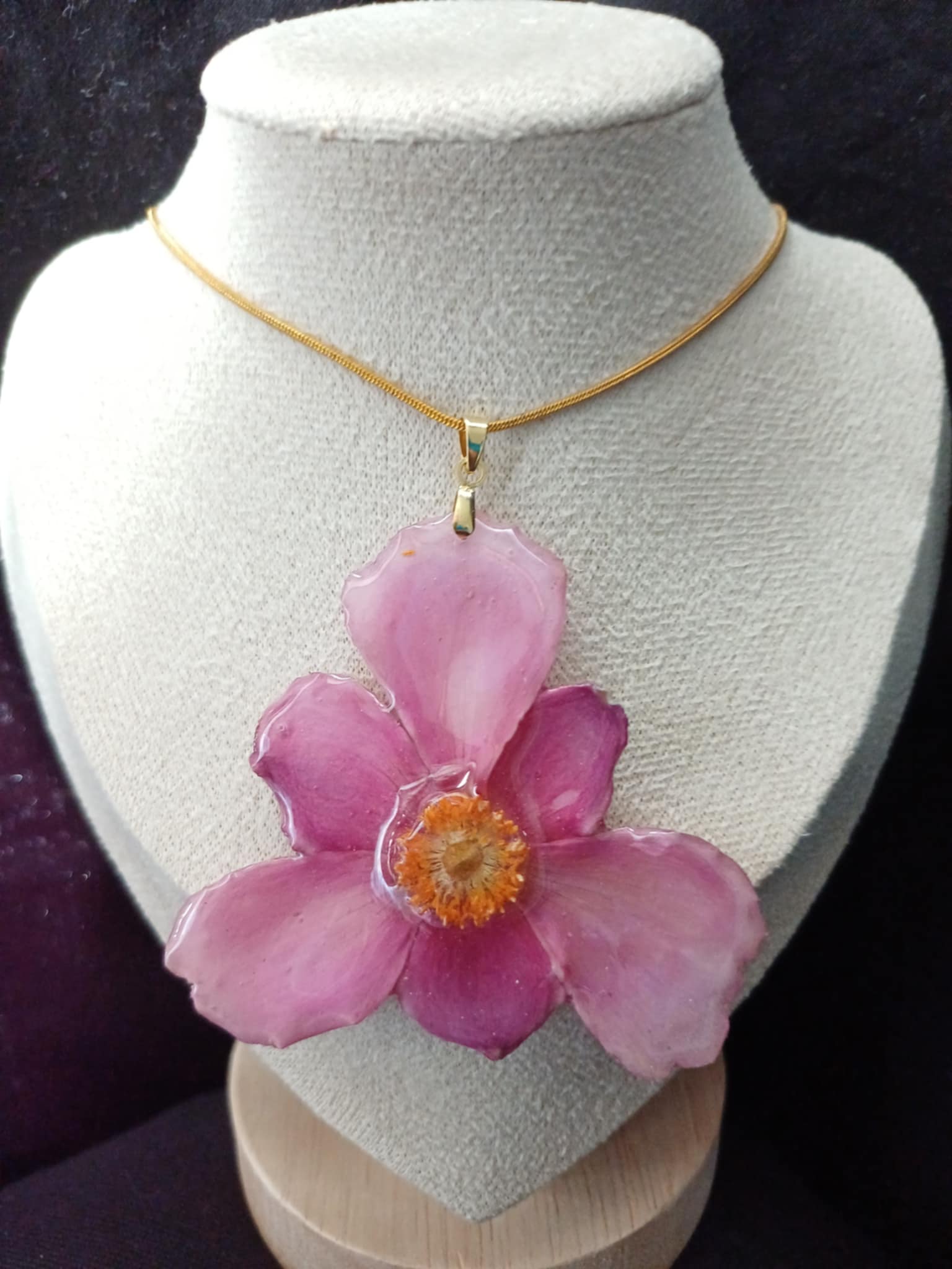 Collier fleur d'anémone du Japon