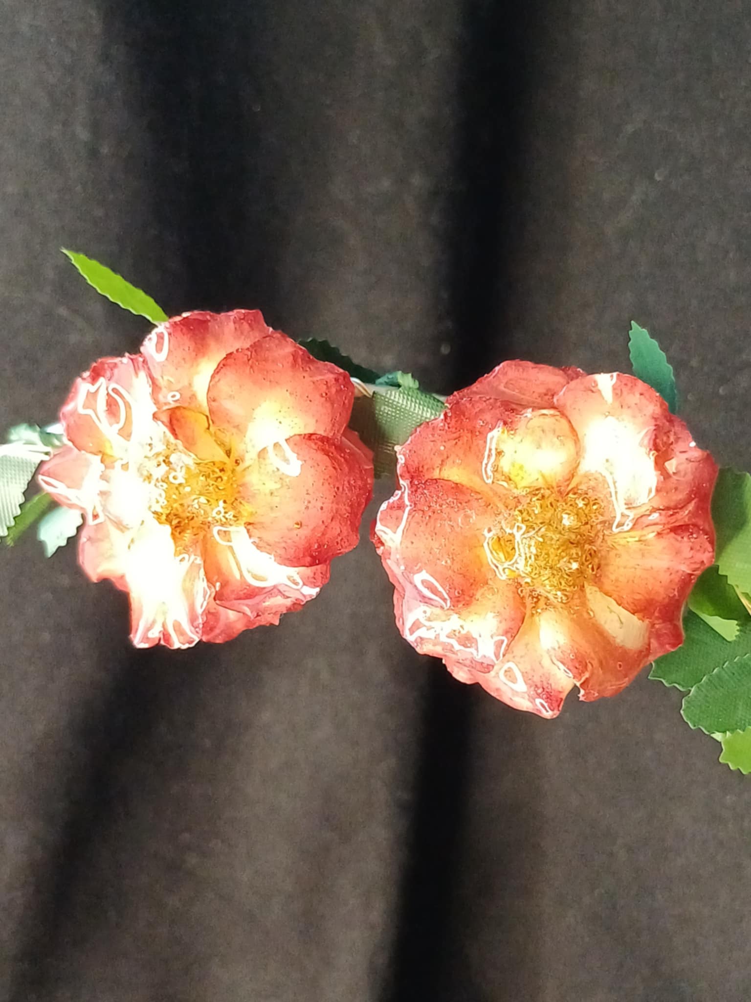 Puces d'oreilles Roses