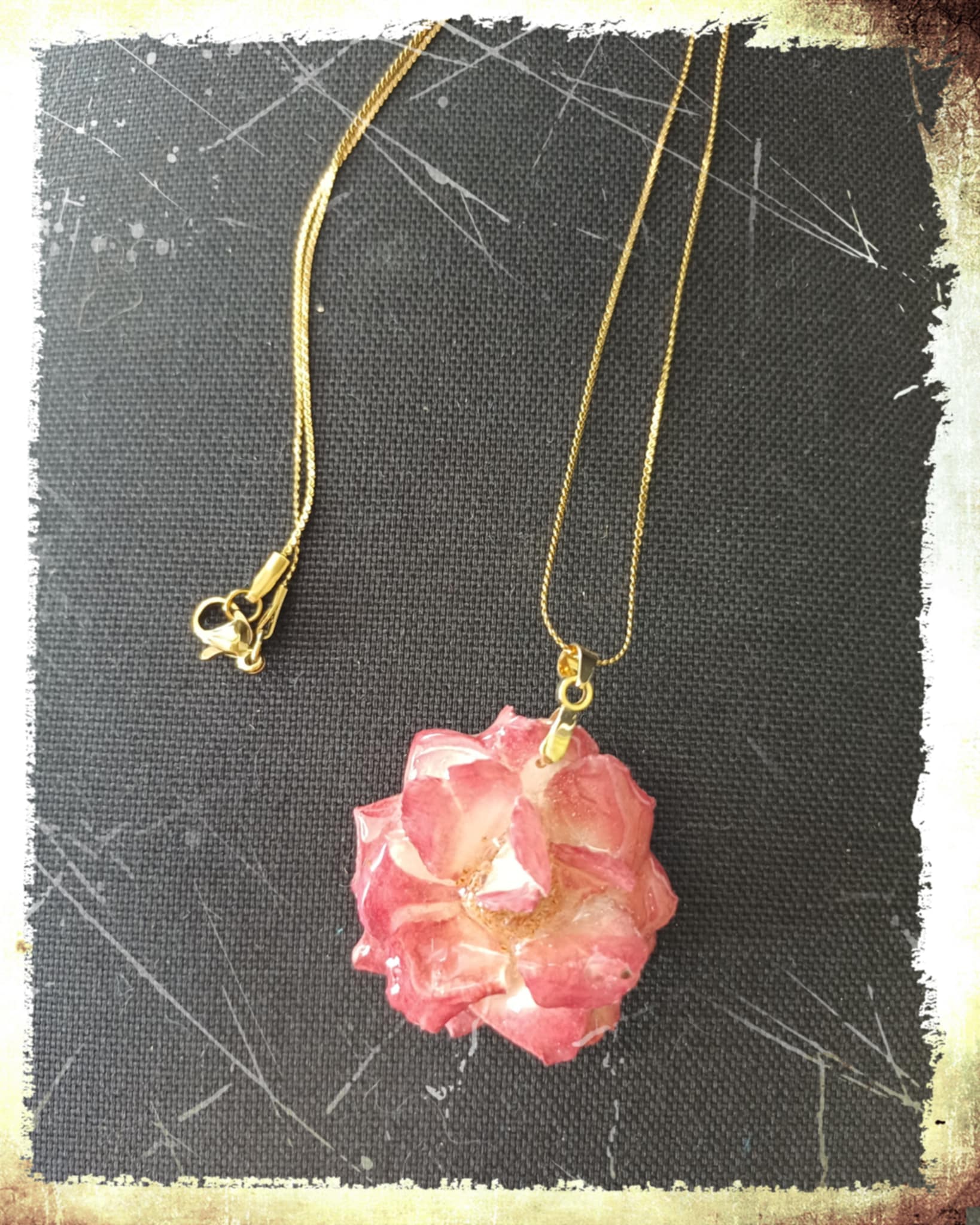 Collier Rose foncé et blanc