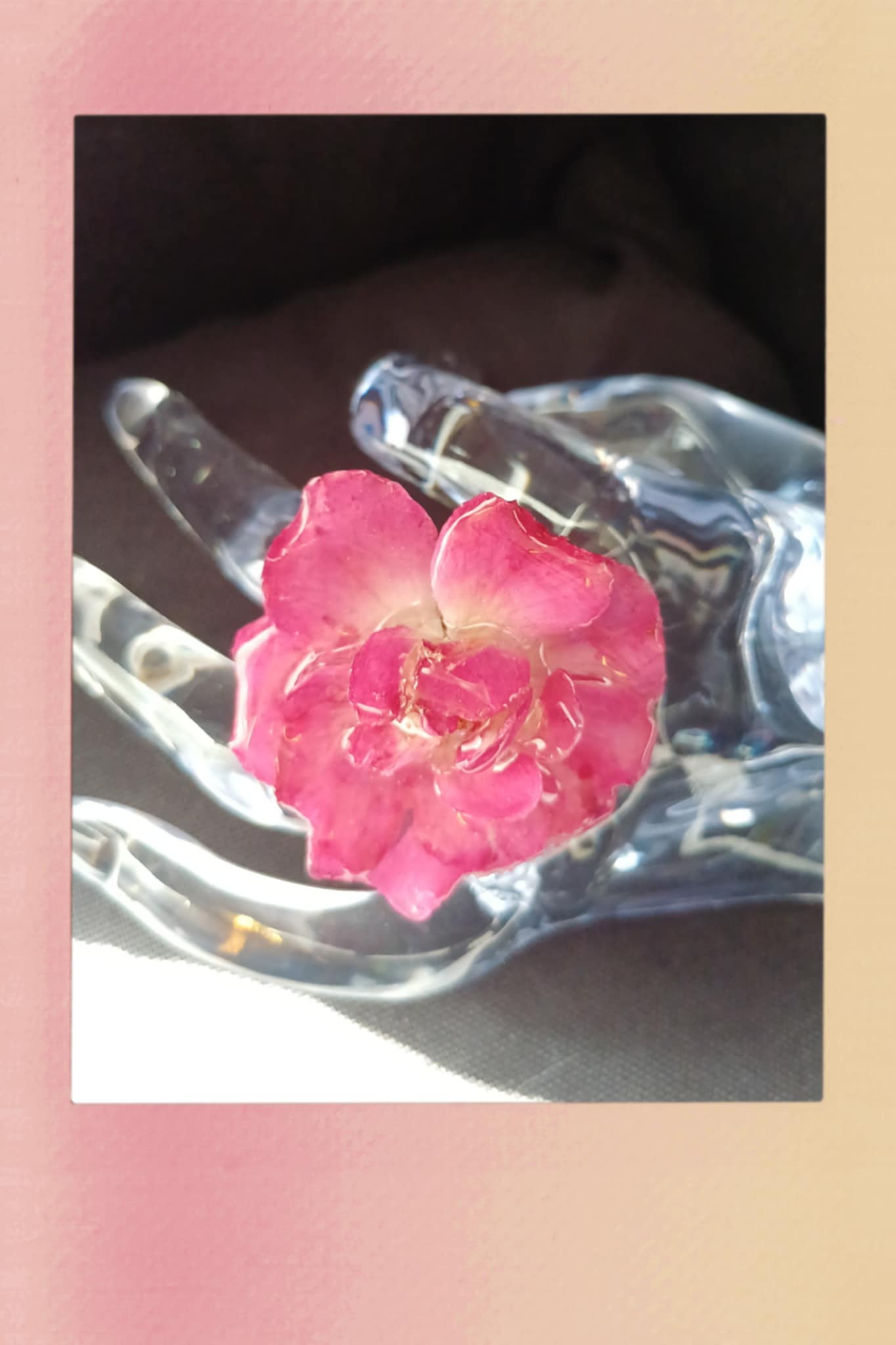 Bague rose d'églantier fuchsia