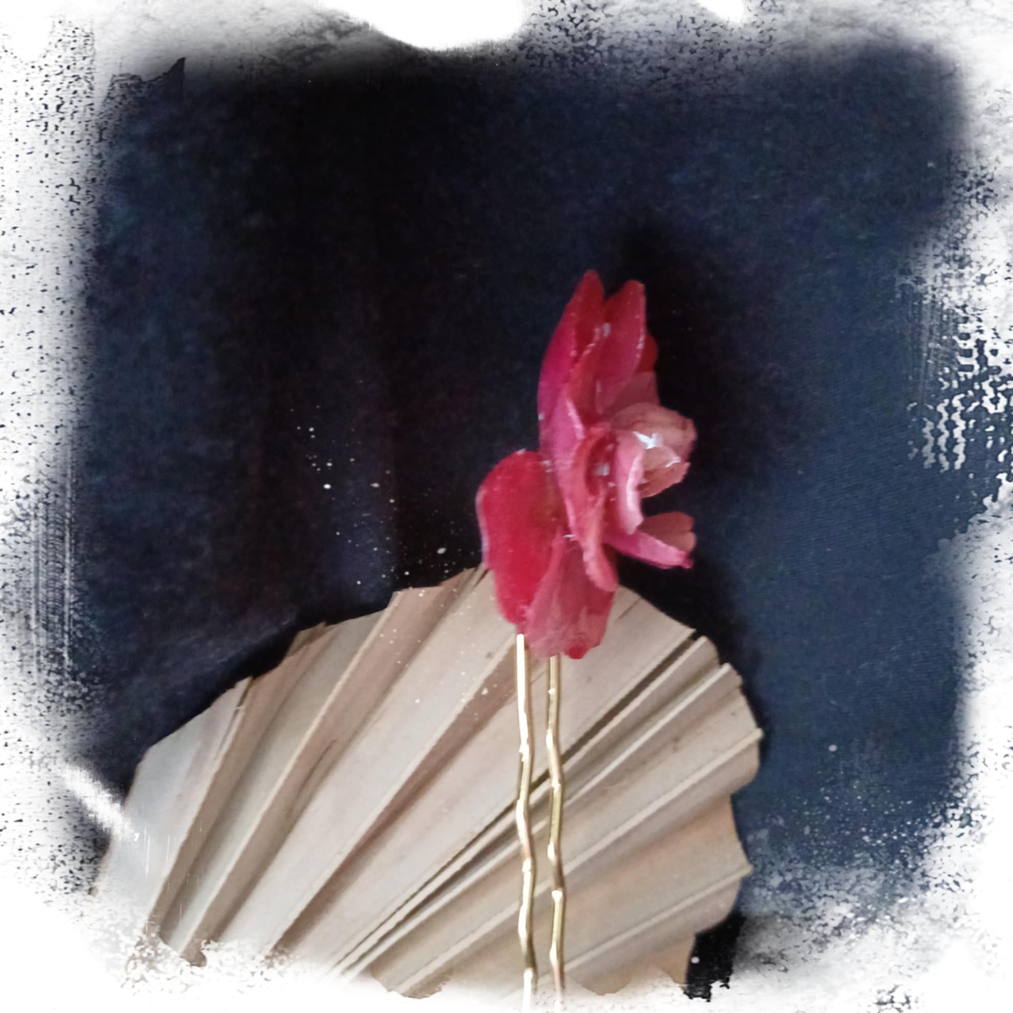 Pique à chignon Rose rouge